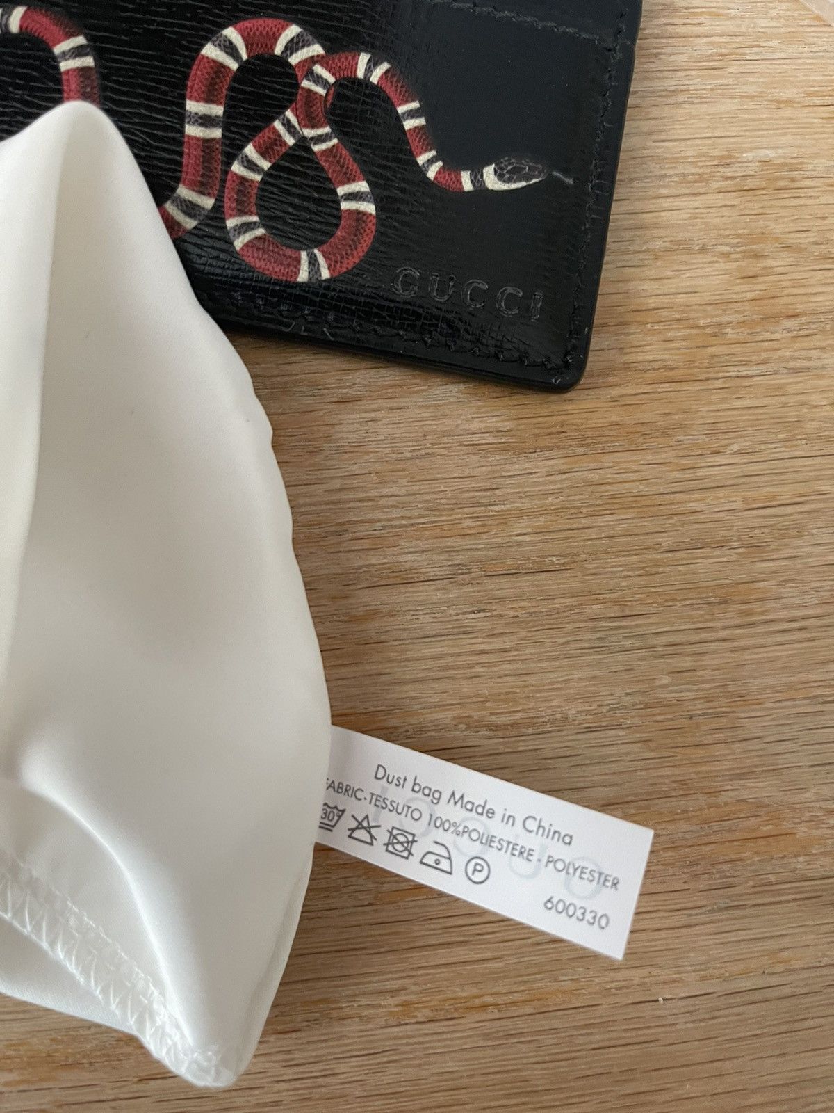 Gucci dust bag made in china online