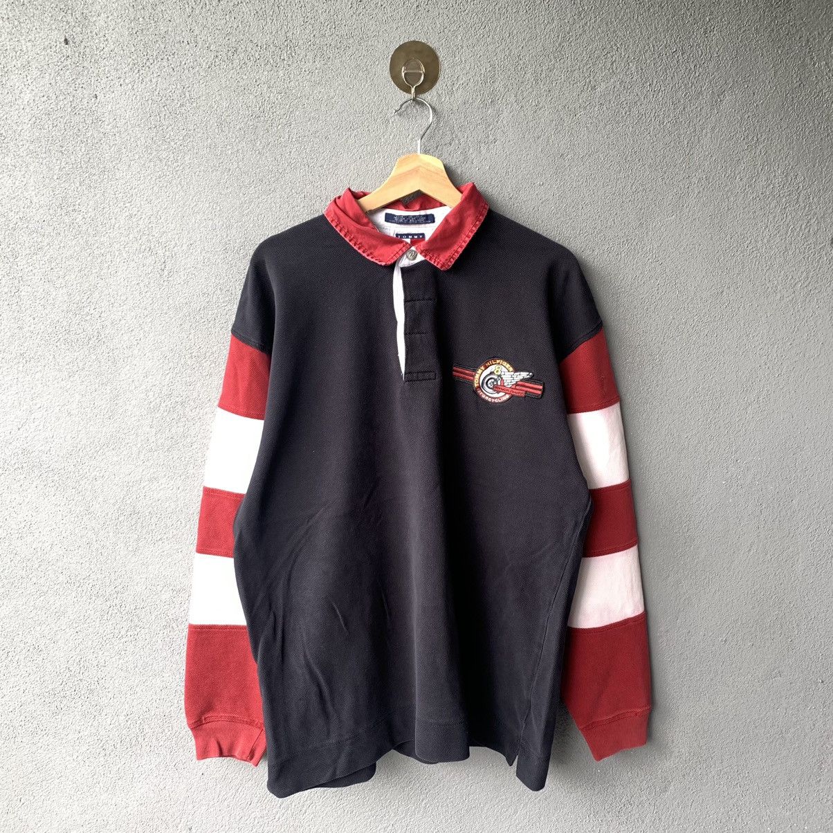 Tommy Hilfiger Vintage Tommy Hilfiger Motorcycle Rugby Polos Size US XL / EU 56 / 4 - 1 Thumbnail