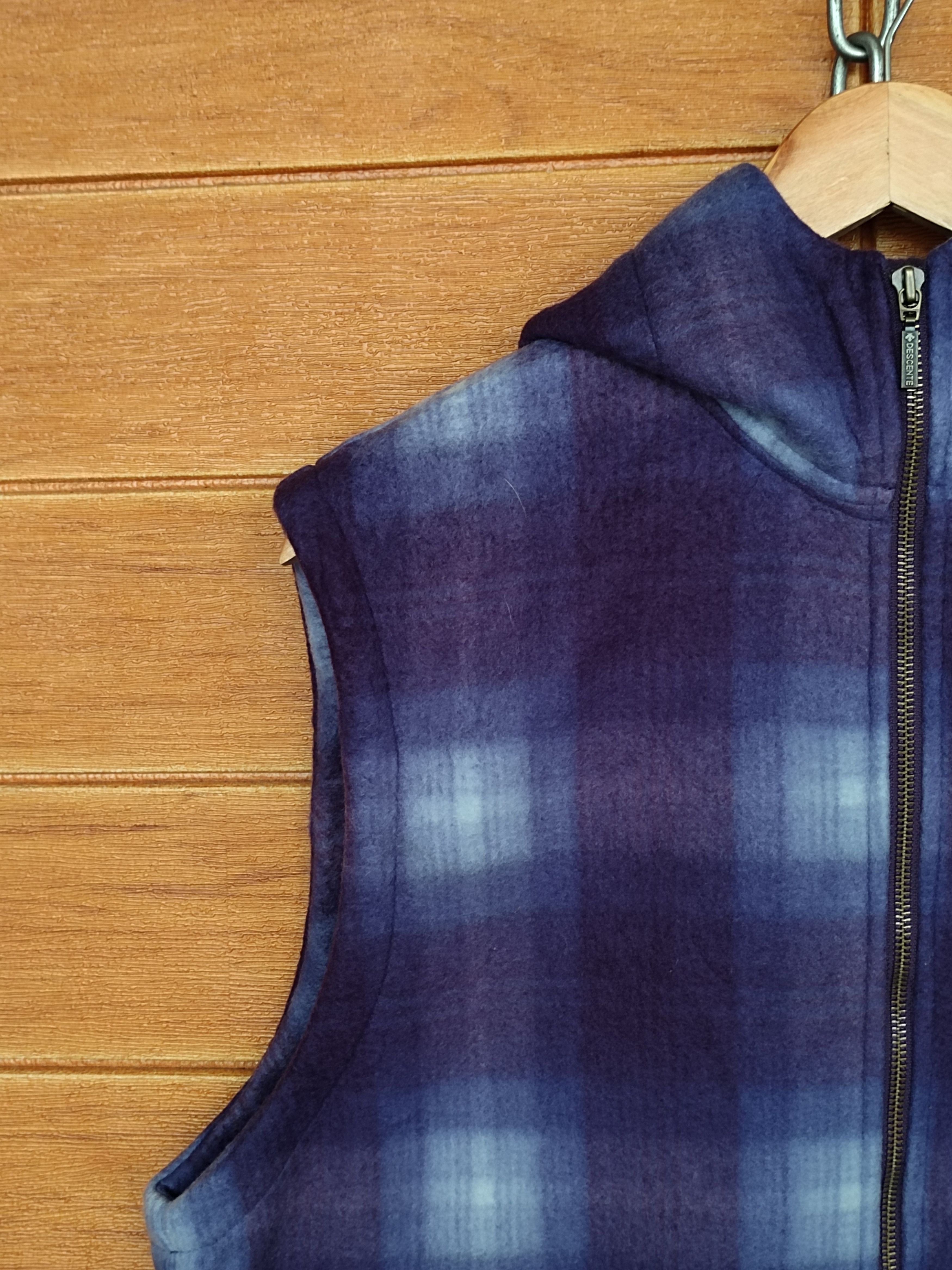 Japanese Brand DESCENTE Checkered Fleece Sleeveless Hoodies Jacket Size US L / EU 52-54 / 3 - 4 Thumbnail