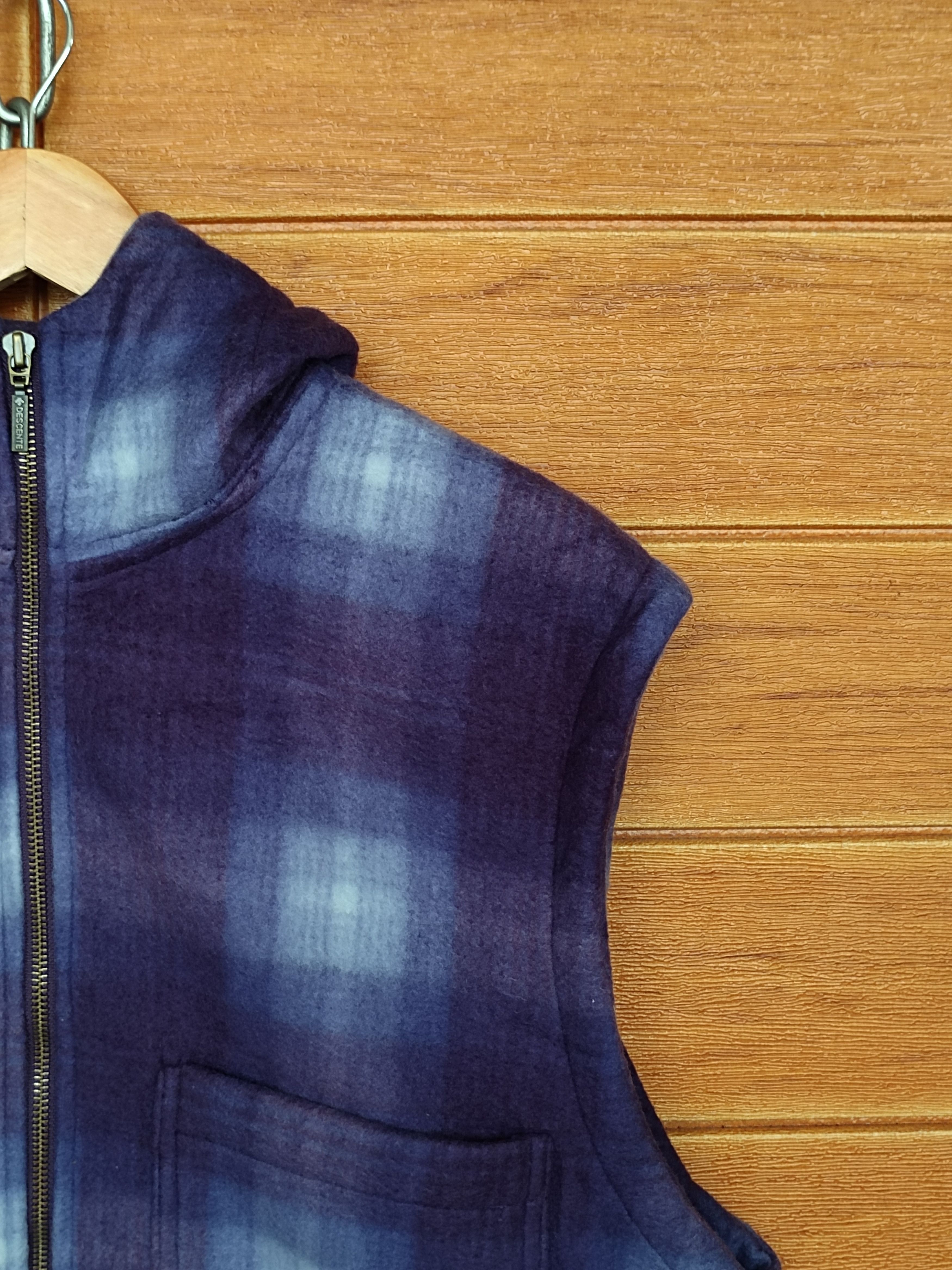 Japanese Brand DESCENTE Checkered Fleece Sleeveless Hoodies Jacket Size US L / EU 52-54 / 3 - 3 Thumbnail