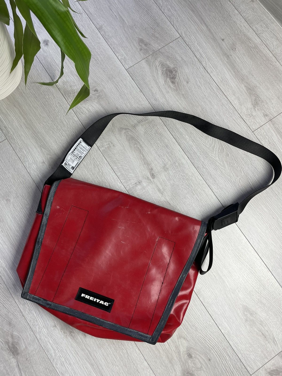 Freitag × Vintage 3 in 1💥FREITAG BACK PACK / MESSENGER BAG Size ONE SIZE - 1 Thumbnail