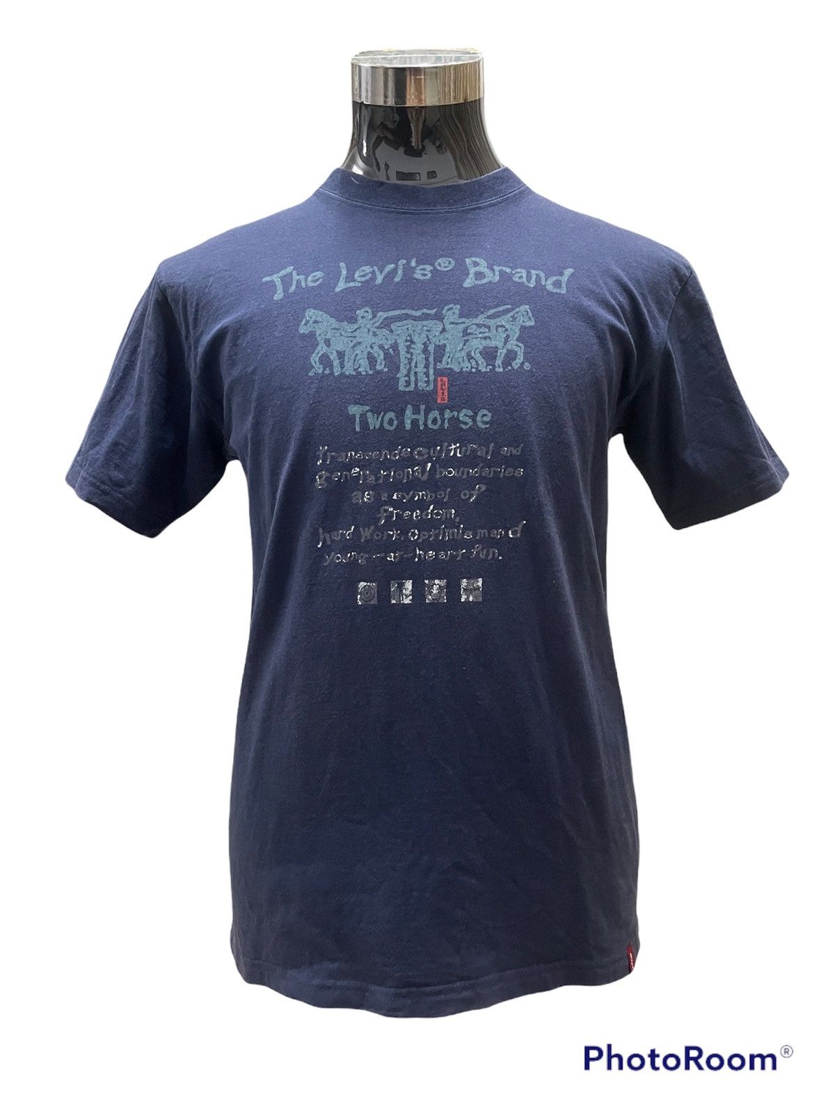 Levis Red Tab T shirt