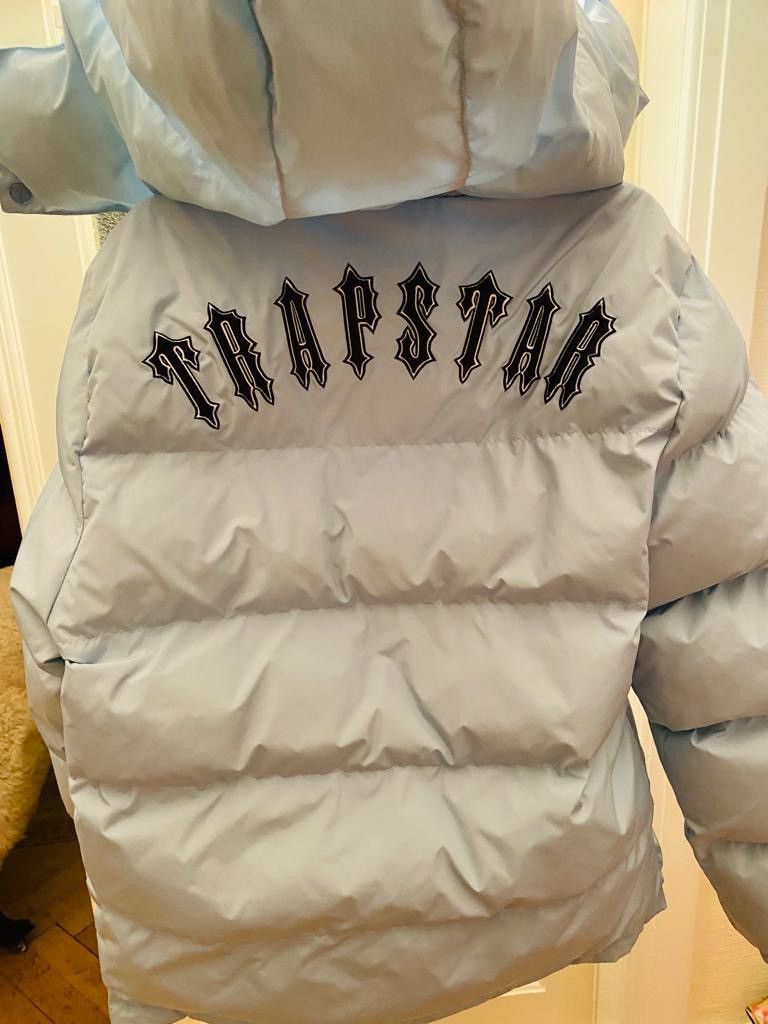 Trapstar London Irongate Detachable Hooded Puffer Jacket Ice Blue x 1