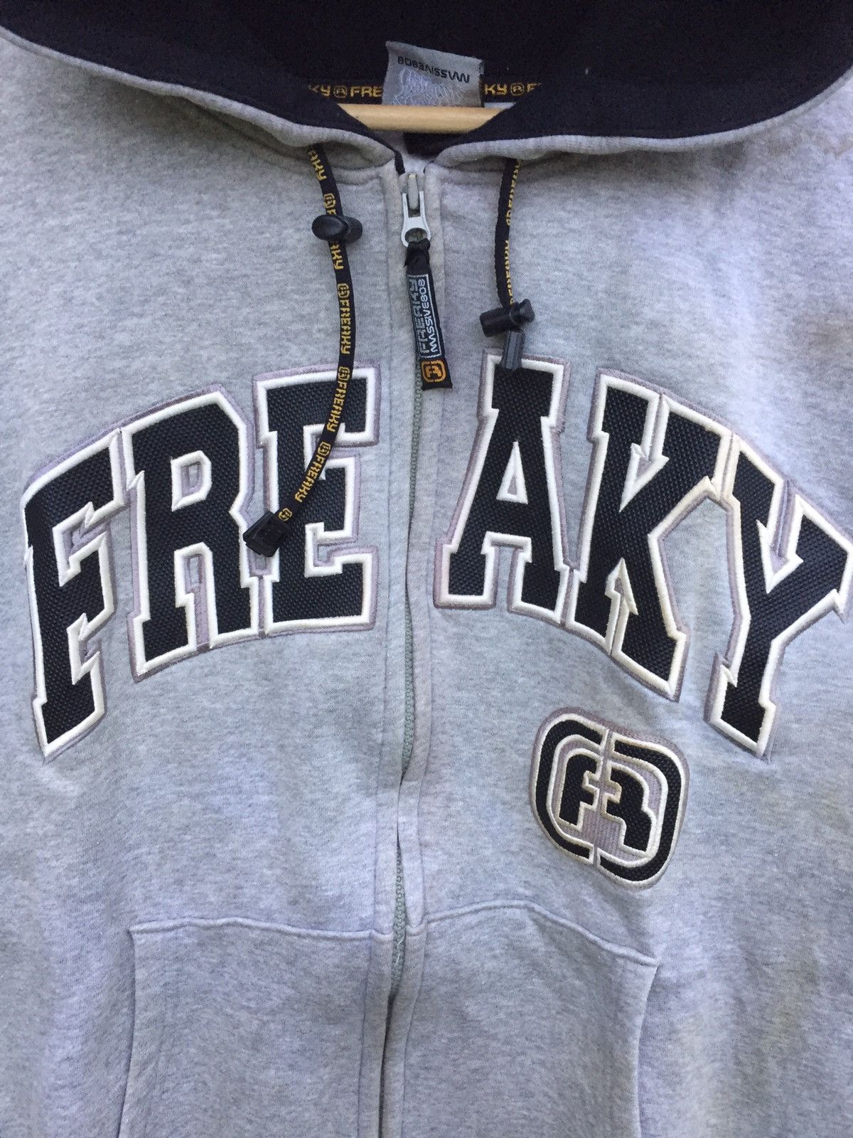Japanese Brand Vintage Freaky Massive 808 Hooded Size US L / EU 52-54 / 3 - 4 Thumbnail
