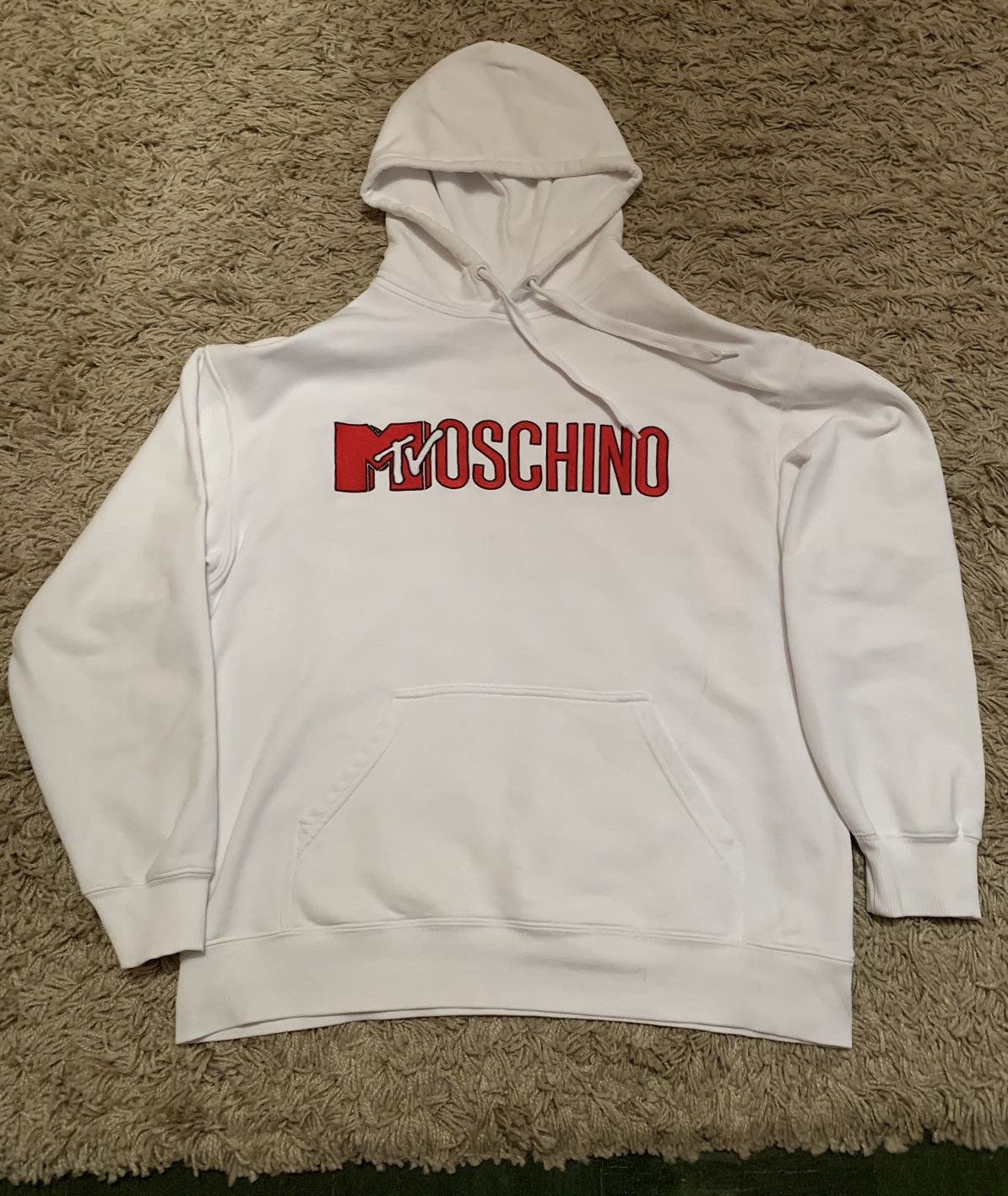 Hm x moschino hoodie deals