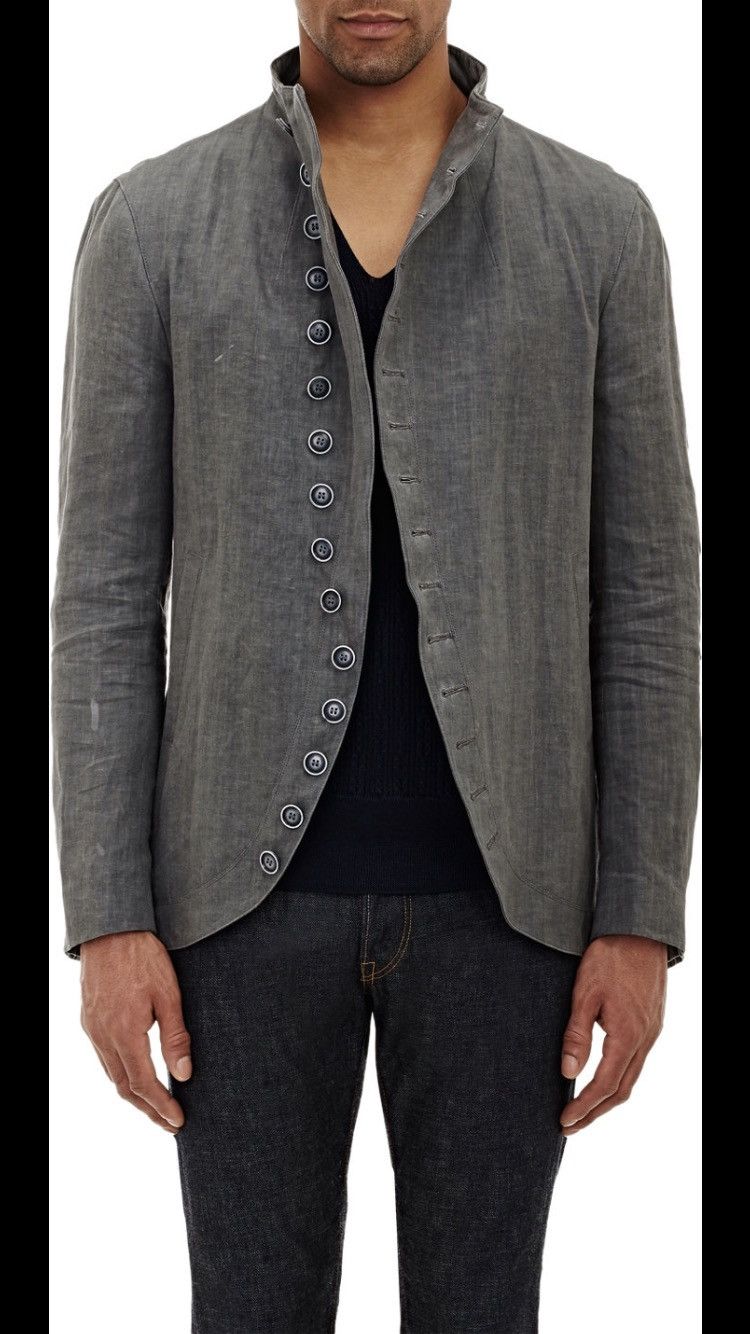 Multibutton cutaway jacket. 48