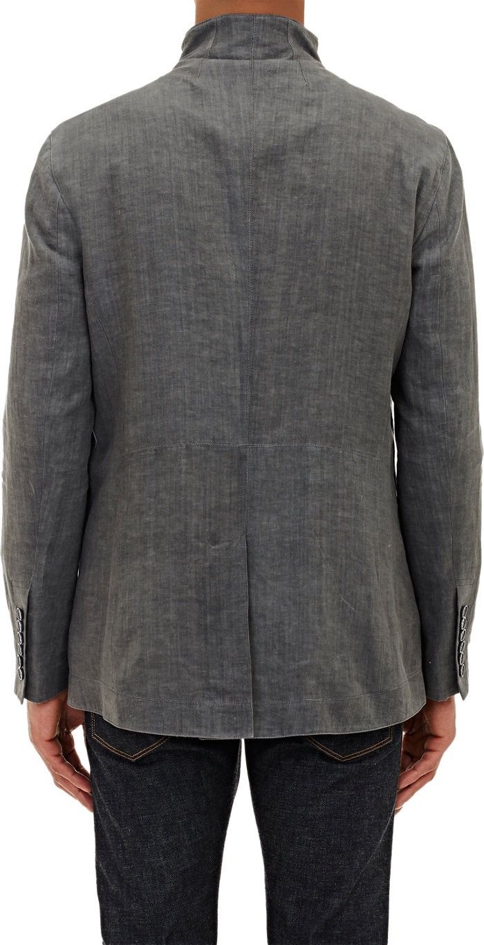 Multibutton cutaway jacket. 48