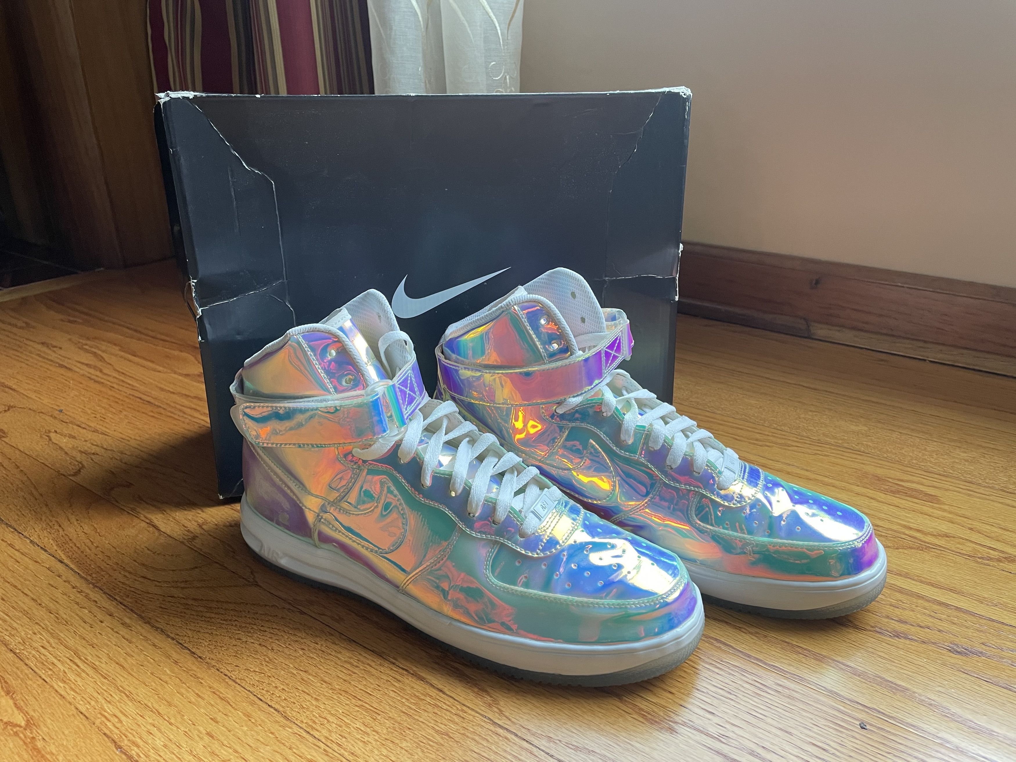 Nike air force outlet 1 mid iridescent