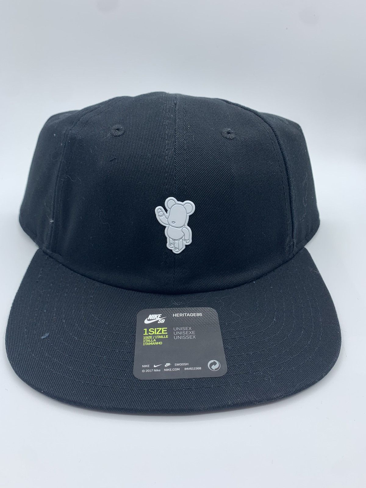 Medicom Toy Nike x Medicom Be@rbrick Heritage 86 Hat 905706-010 Size ONE SIZE - 1 Thumbnail