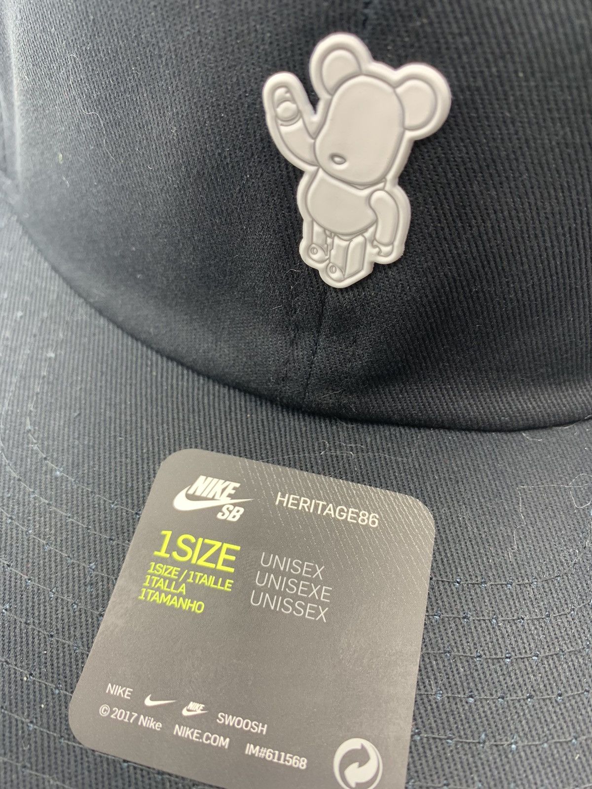 Medicom Toy Nike x Medicom Be@rbrick Heritage 86 Hat 905706-010 Size ONE SIZE - 5 Thumbnail