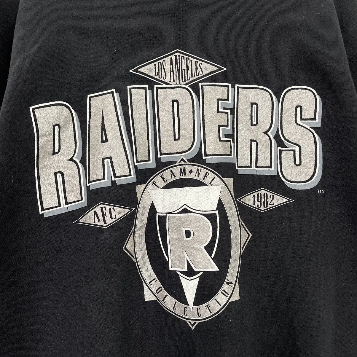 NFL 90s NFL Los Angeles Raiders Crewneck Sweatshirt Size M Size US M / EU 48-50 / 2 - 5 Thumbnail
