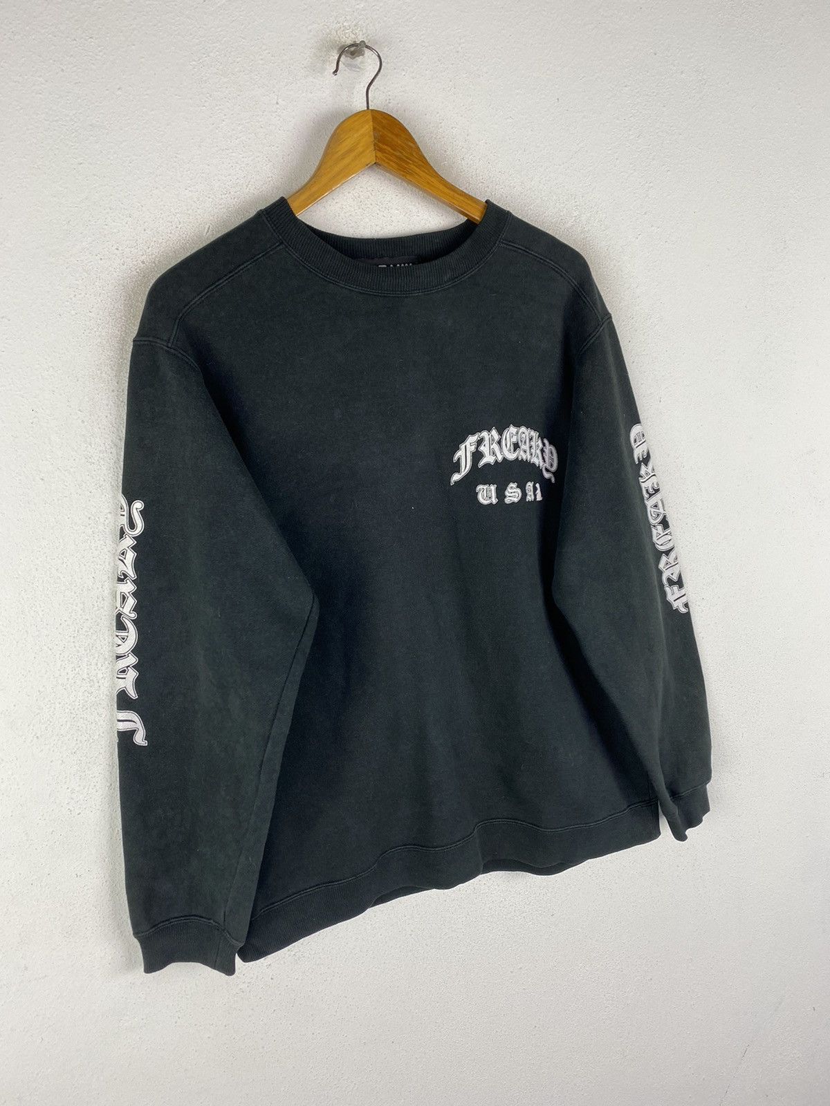 Other 🔥DHL SHIPPING🔥FREAKY USA 619 BIG LOGO SWEATSHIRT Size US M / EU 48-50 / 2 - 6 Thumbnail