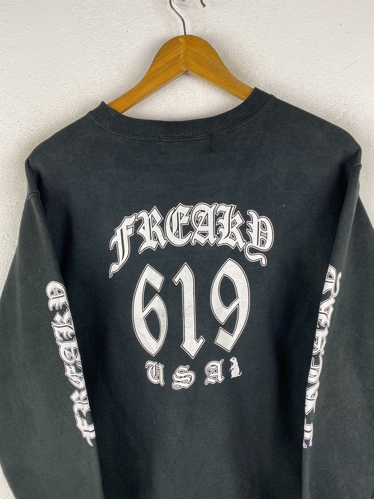 Other 🔥DHL SHIPPING🔥FREAKY USA 619 BIG LOGO SWEATSHIRT Size US M / EU 48-50 / 2 - 5 Thumbnail