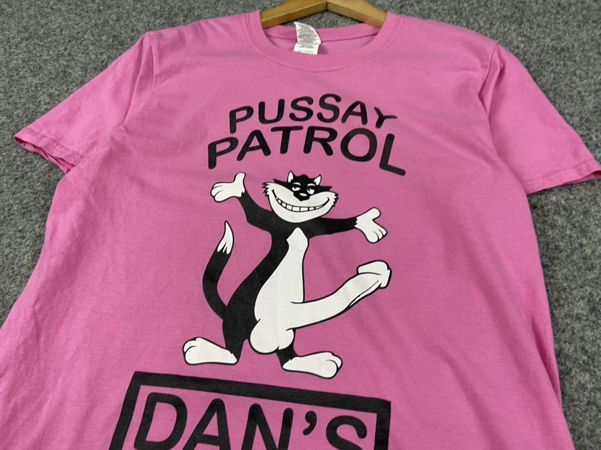 Vintage Pussay patrol t shirts Size US M / EU 48-50 / 2 - 6 Thumbnail