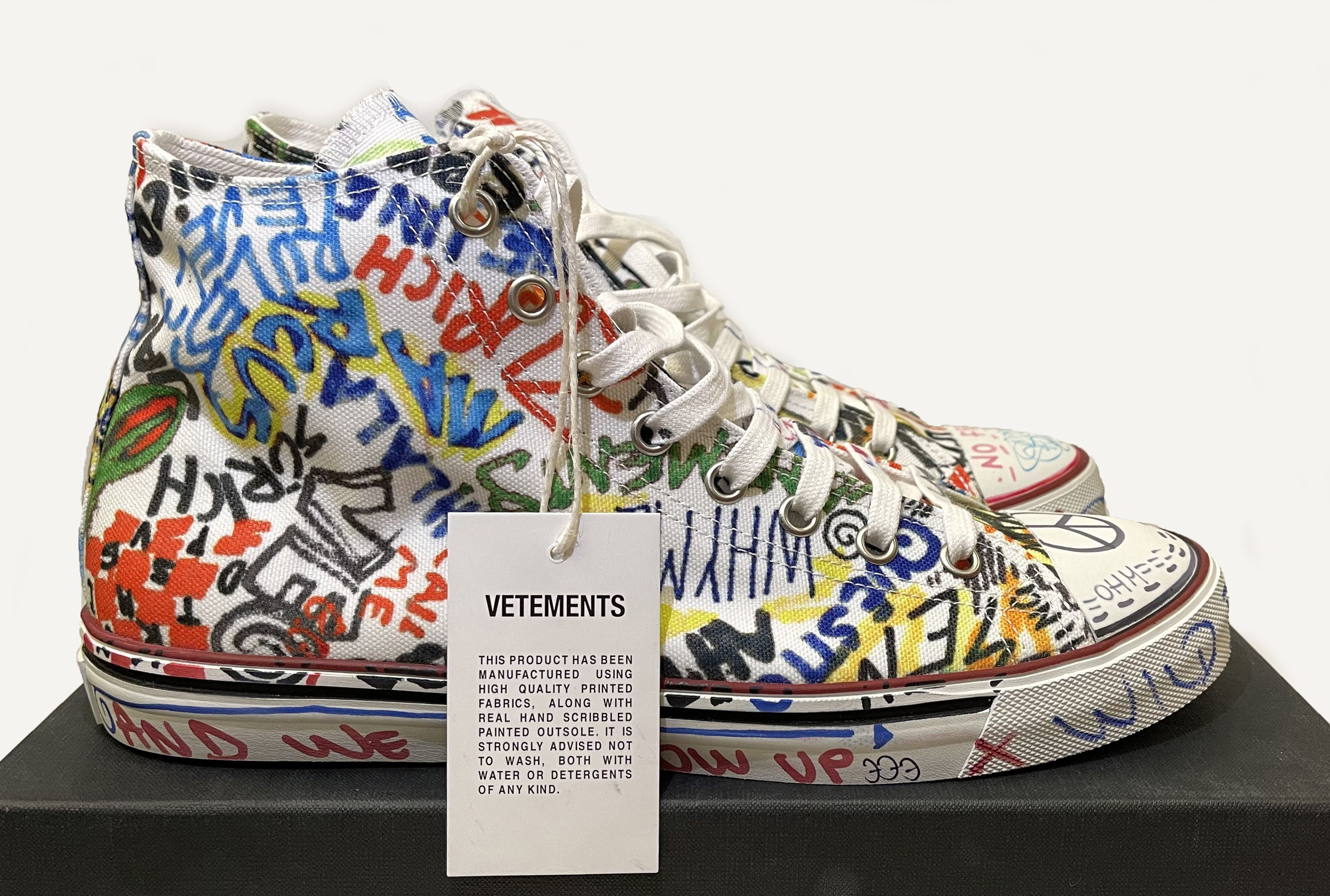 Vetements Vetements Graffiti high top sneakers RARE US10 (44 ...