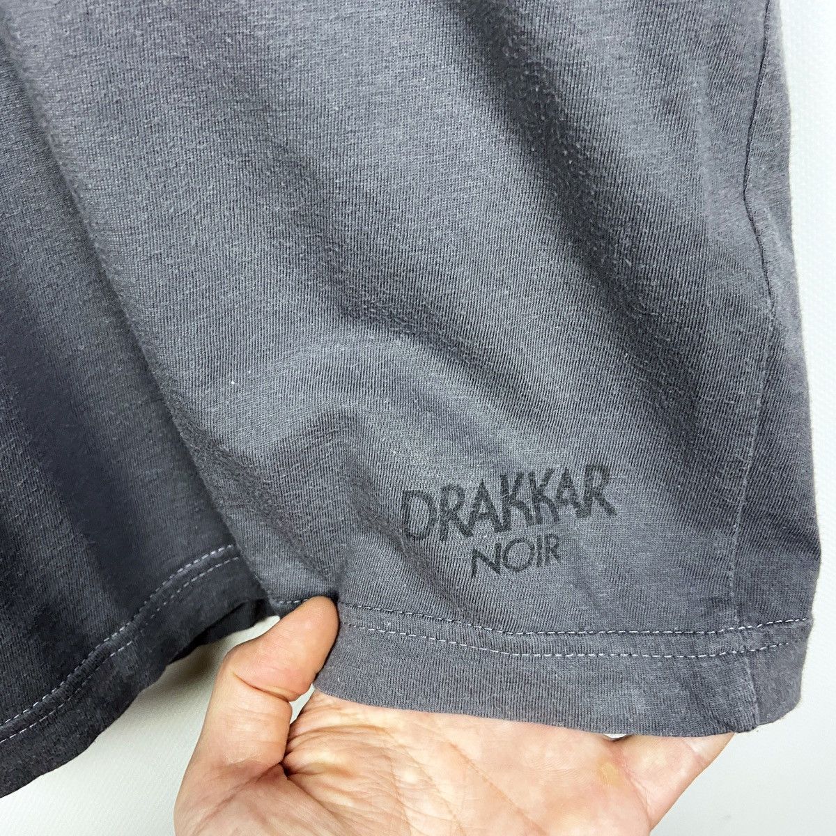 October's Very Own Vintage 90s Drakkar Noir Fragrance Pure Power tee Drake fade Size US XL / EU 56 / 4 - 4 Thumbnail