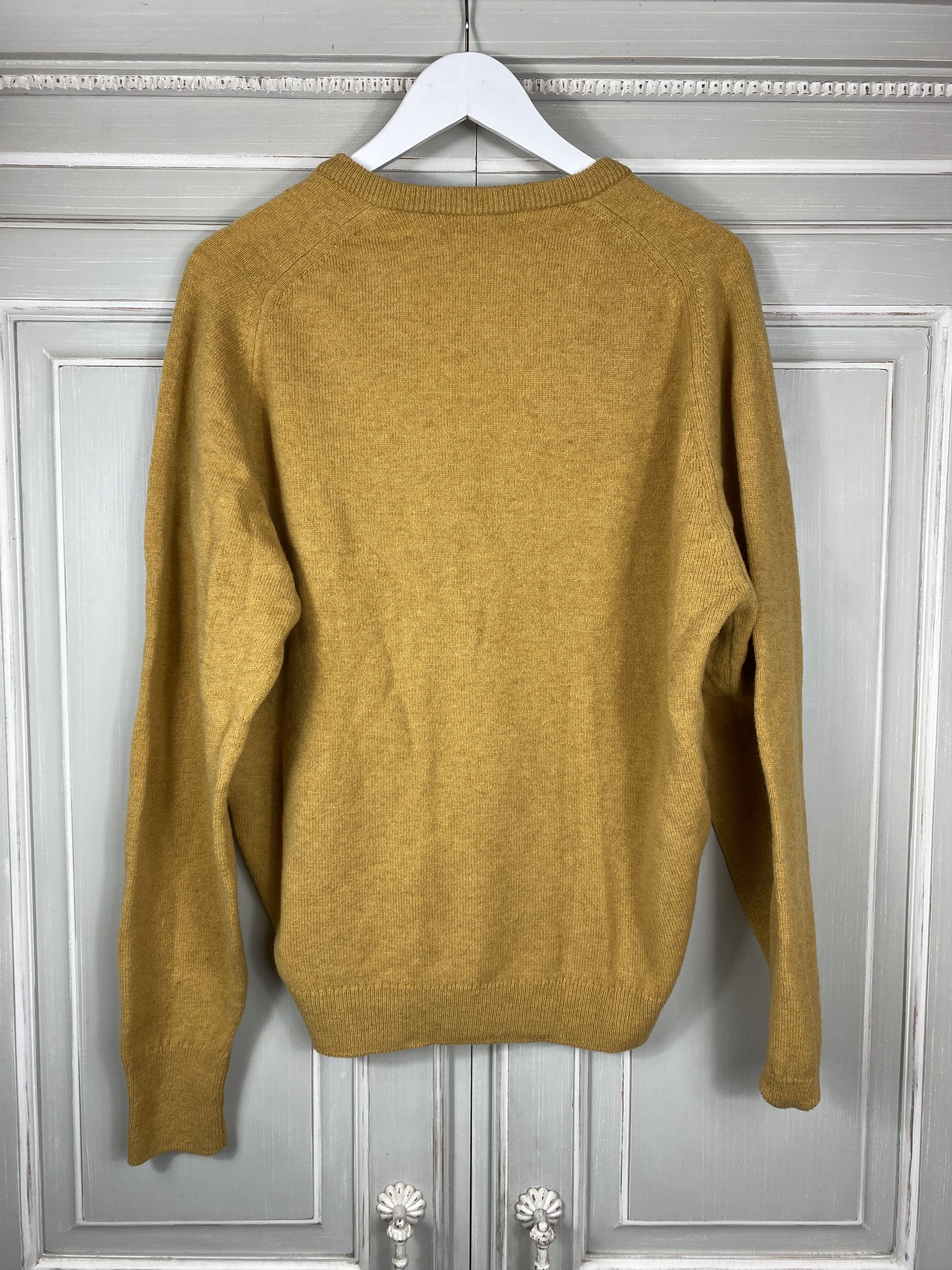 Burberry VINTAGE BURBERRYS YELLOW PURE LAMBSWOOL KNIT WEAR Size US L / EU 52-54 / 3 - 4 Thumbnail