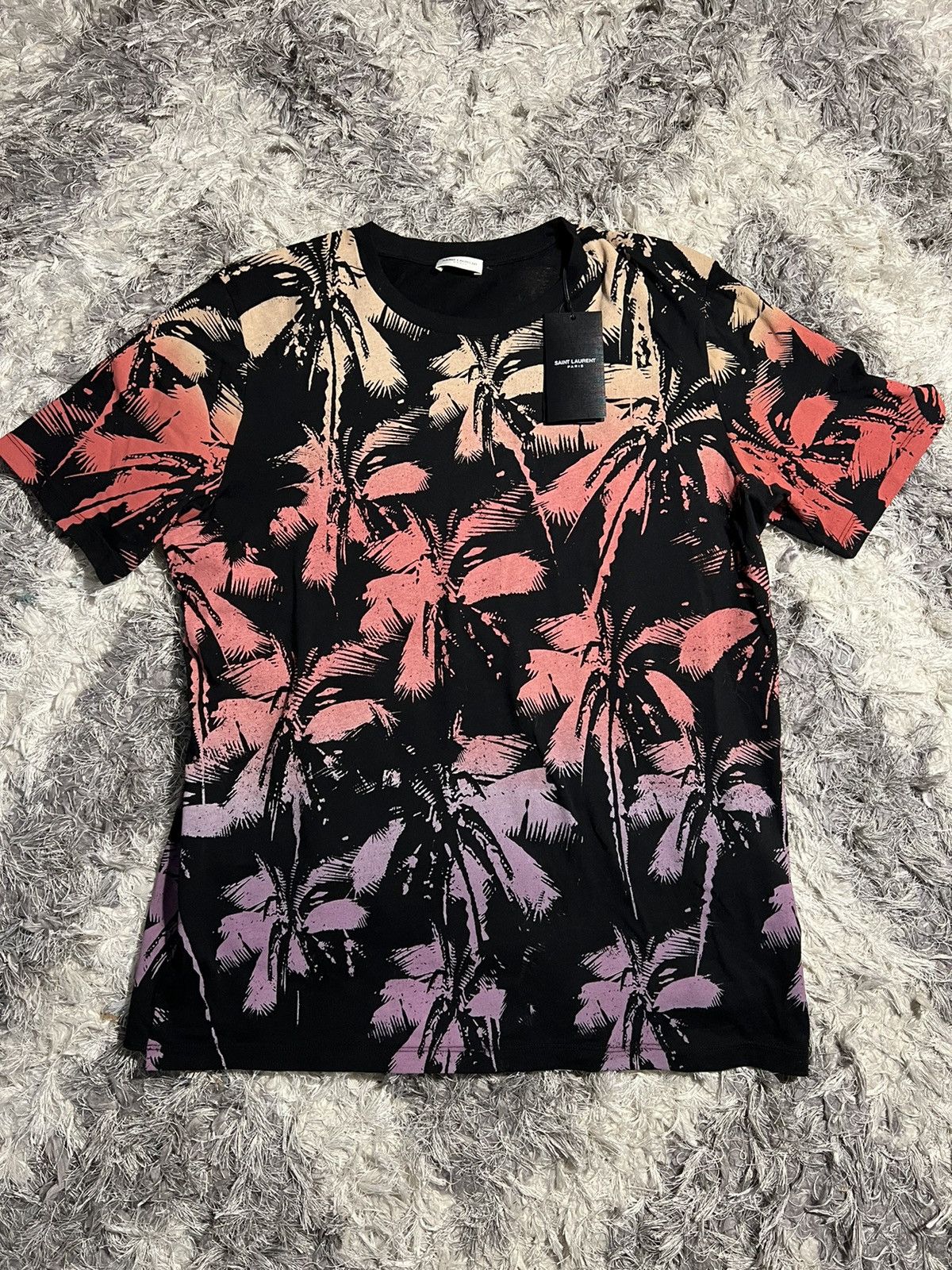 SAINT LAURENT PARIS｜SHORT-SLEEVED ROUND NECK T-SHIRTS ( Saint Laurent T-Shirt | Saint Laurent | YSL US