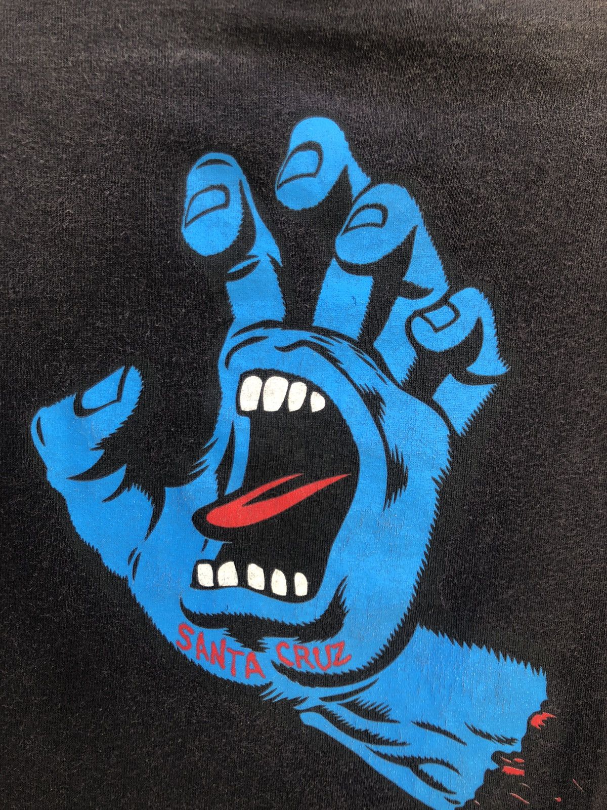 Santa Cruz Skateboards Vintage Y2K 2000 Santa Cruz Screaming Hand Faded Black tees Size US M / EU 48-50 / 2 - 2 Thumbnail