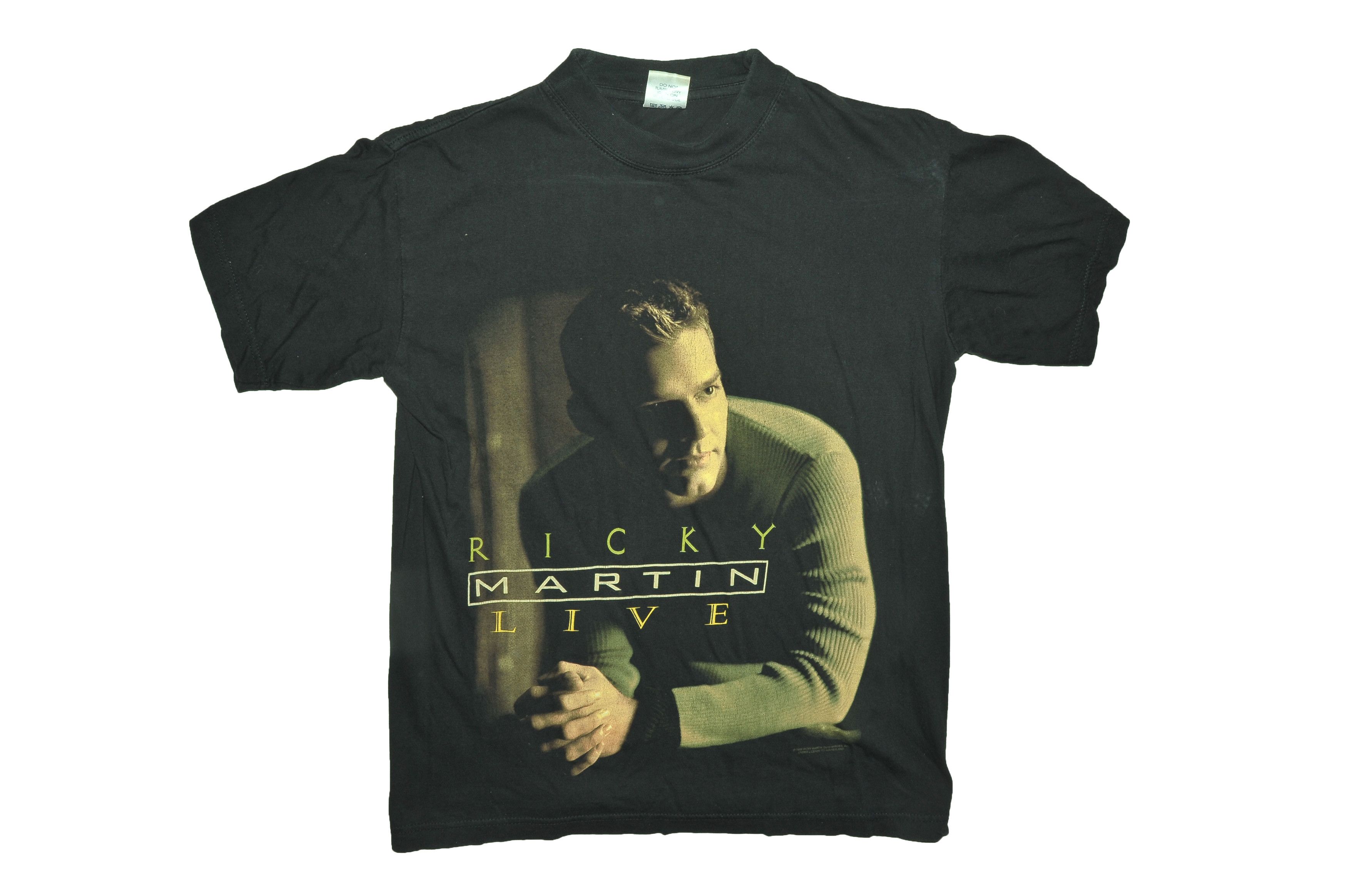 Vintage Vintage 2000 Ricky Martin La Vida Loca Europe Tour Shirt Size US S / EU 44-46 / 1 - 1 Thumbnail