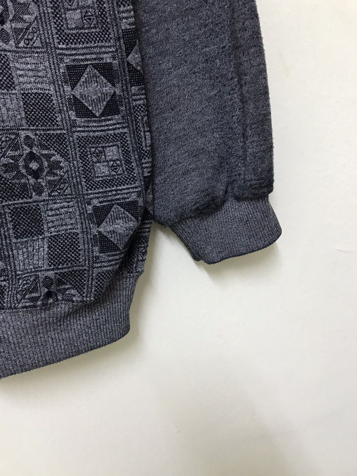Lyle & Scott × Vintage Vintage Lyle & Scott Monogram Sweatshirt Half Button Size US M / EU 48-50 / 2 - 9 Thumbnail