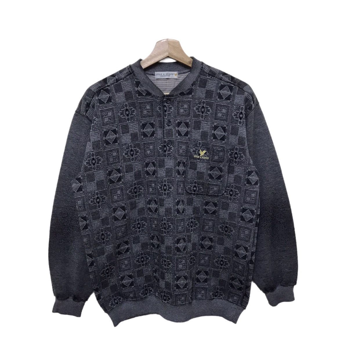 Lyle & Scott × Vintage Vintage Lyle & Scott Monogram Sweatshirt Half Button Size US M / EU 48-50 / 2 - 1 Thumbnail