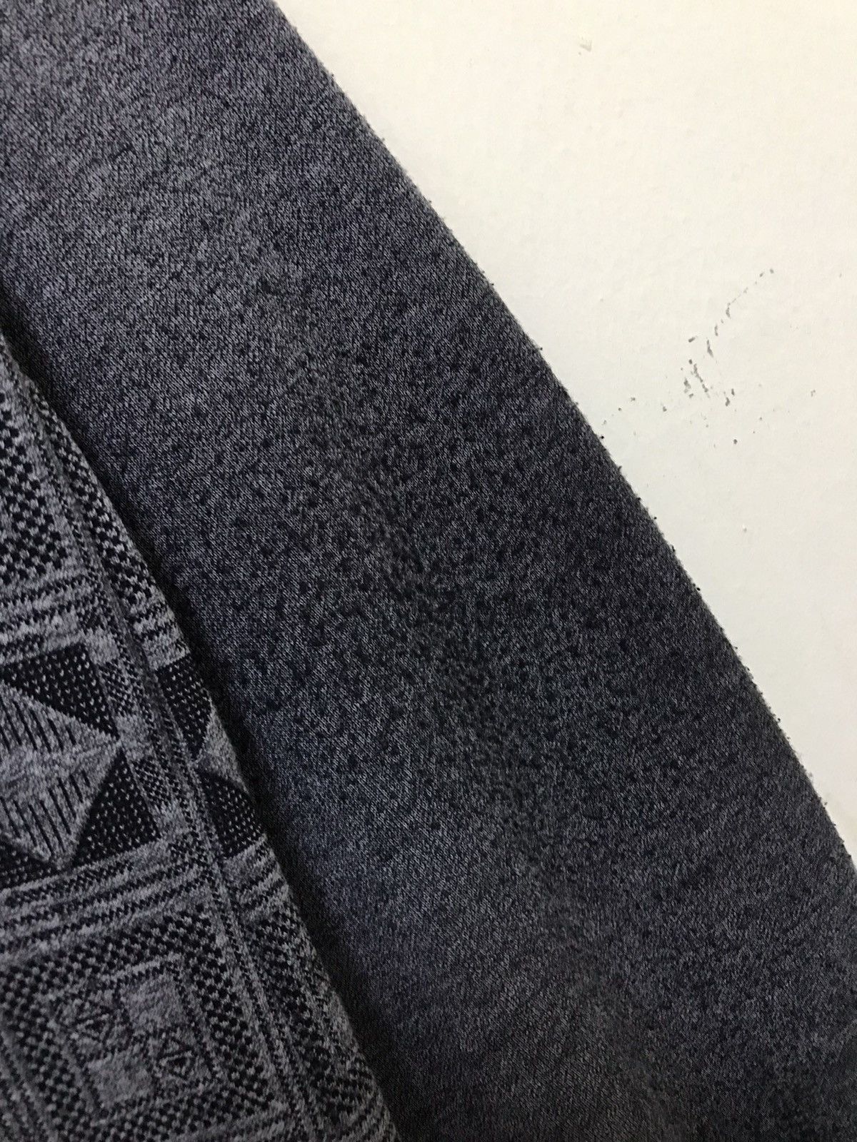 Lyle & Scott × Vintage Vintage Lyle & Scott Monogram Sweatshirt Half Button Size US M / EU 48-50 / 2 - 5 Thumbnail