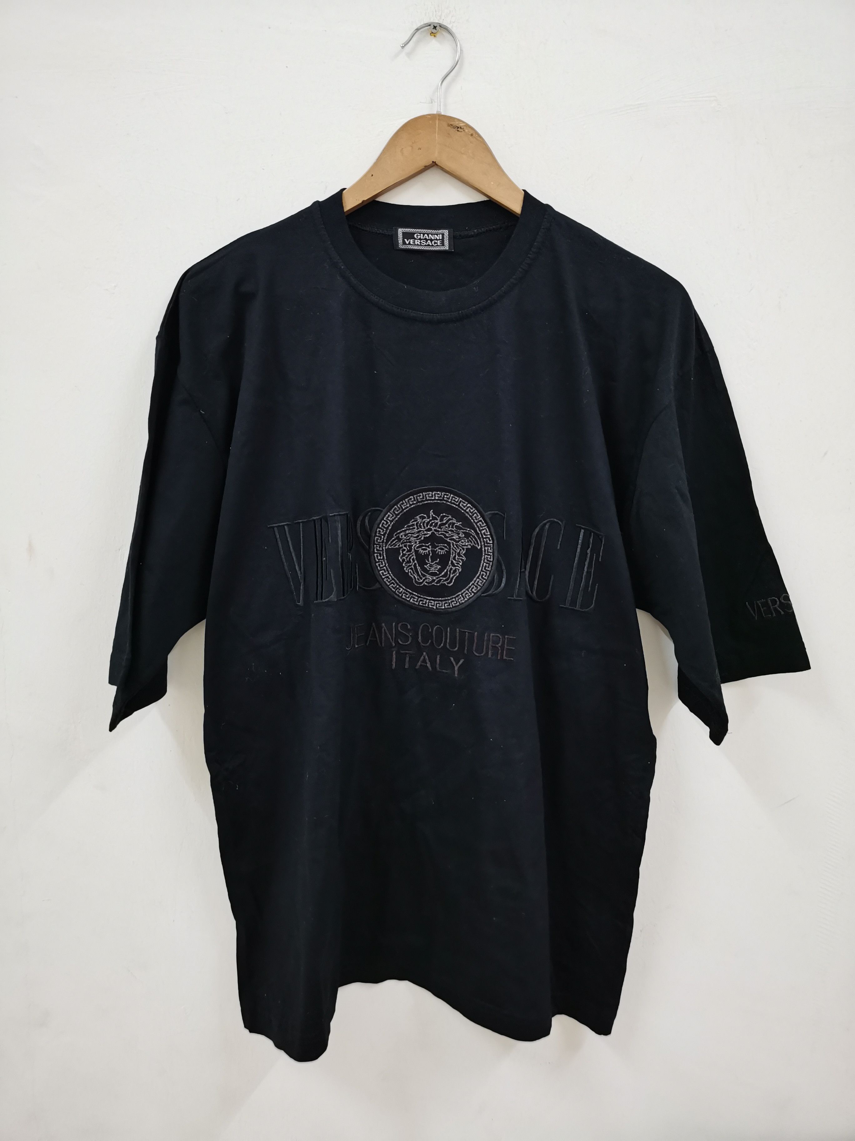 Vintage Versace Medusa Embroidered Logo All Black Tee