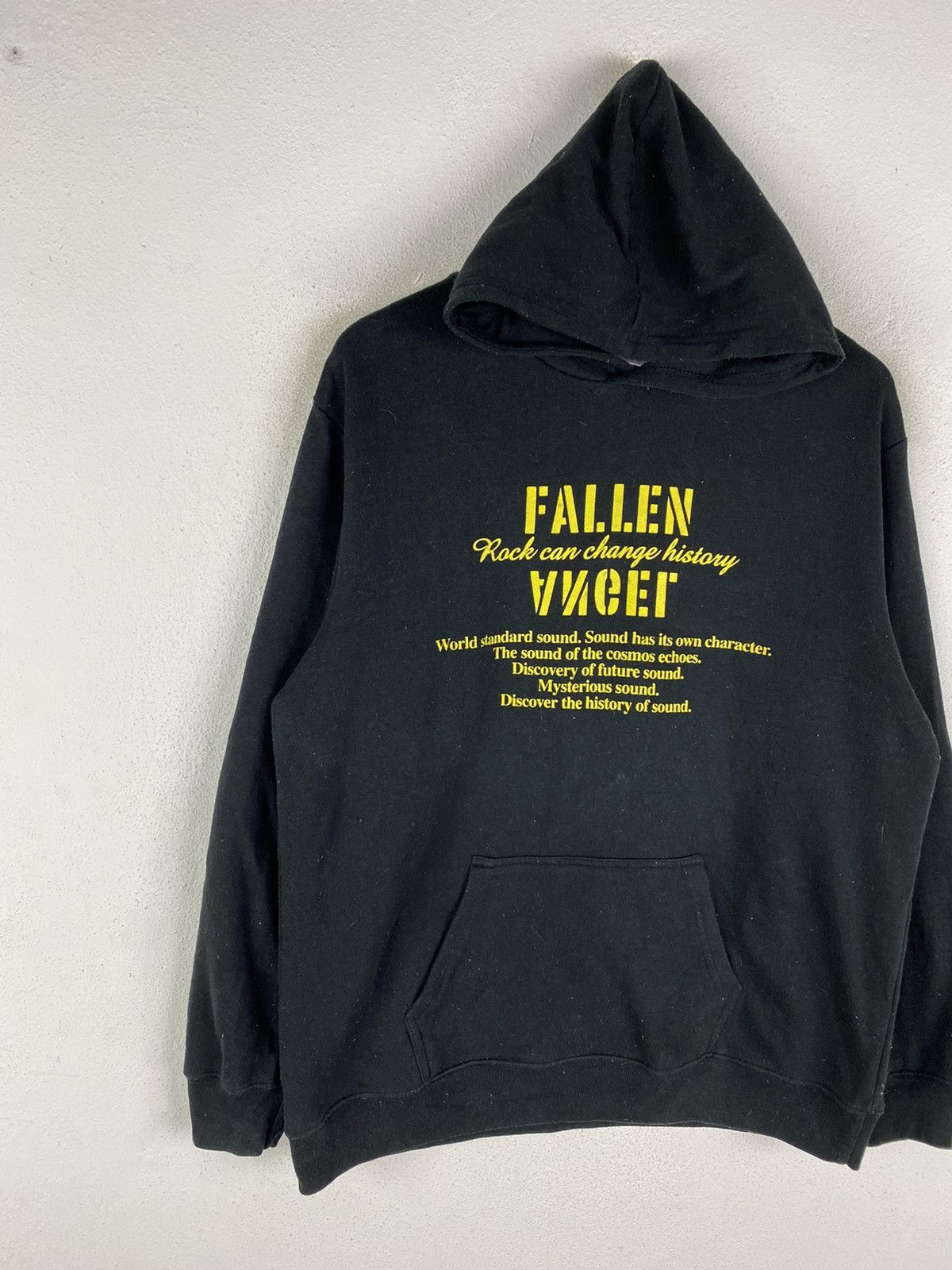 Japanese Brand 🔥SALE🔥ROCK CAN CHANGE HISTORY NICE DESIGN HOODIE Size US XL / EU 56 / 4 - 4 Thumbnail