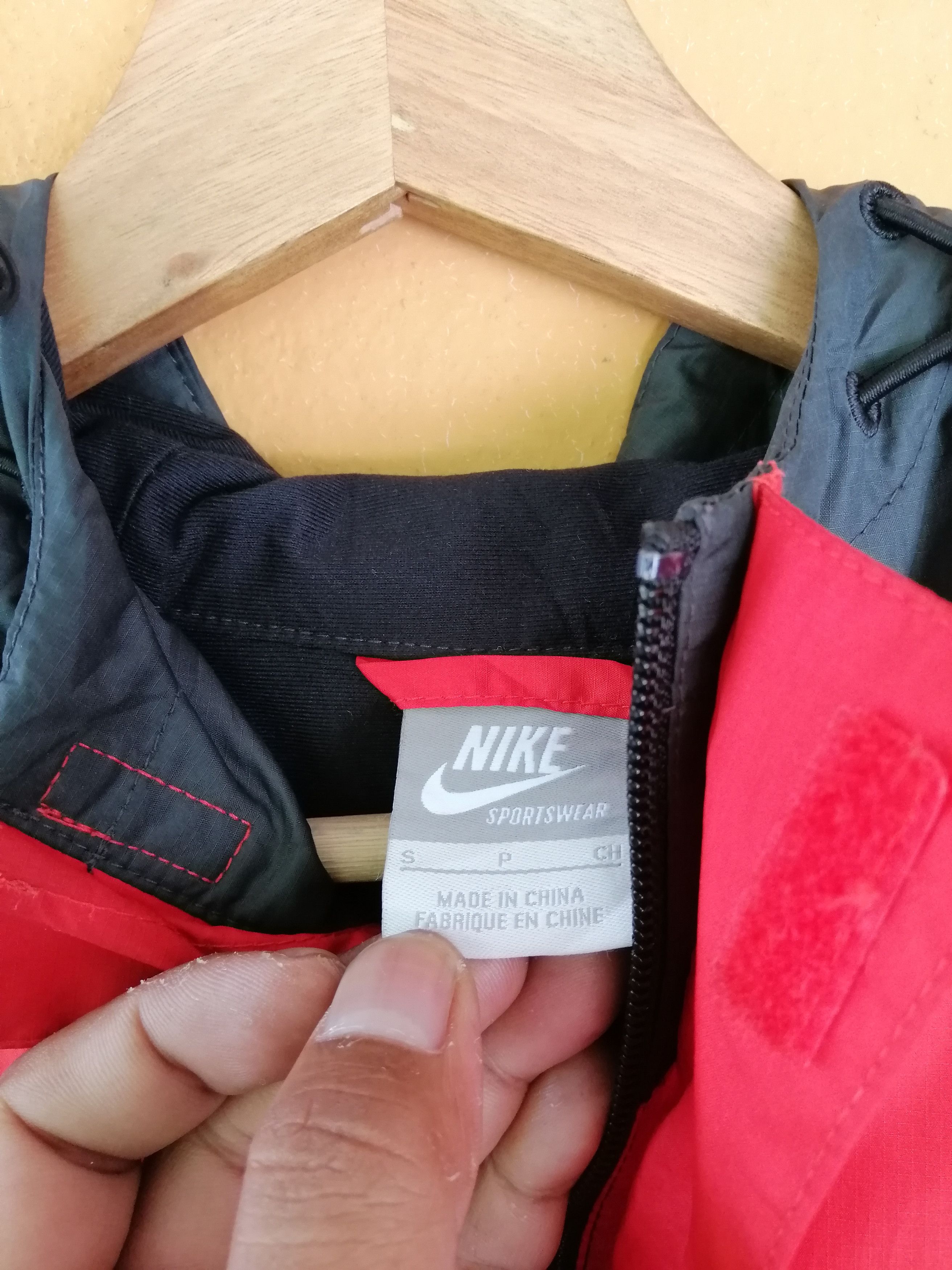 Nike × Nike ACG Vintage Nike Hoodie Small Logo Windbreaker Jacket Size US M / EU 48-50 / 2 - 3 Thumbnail