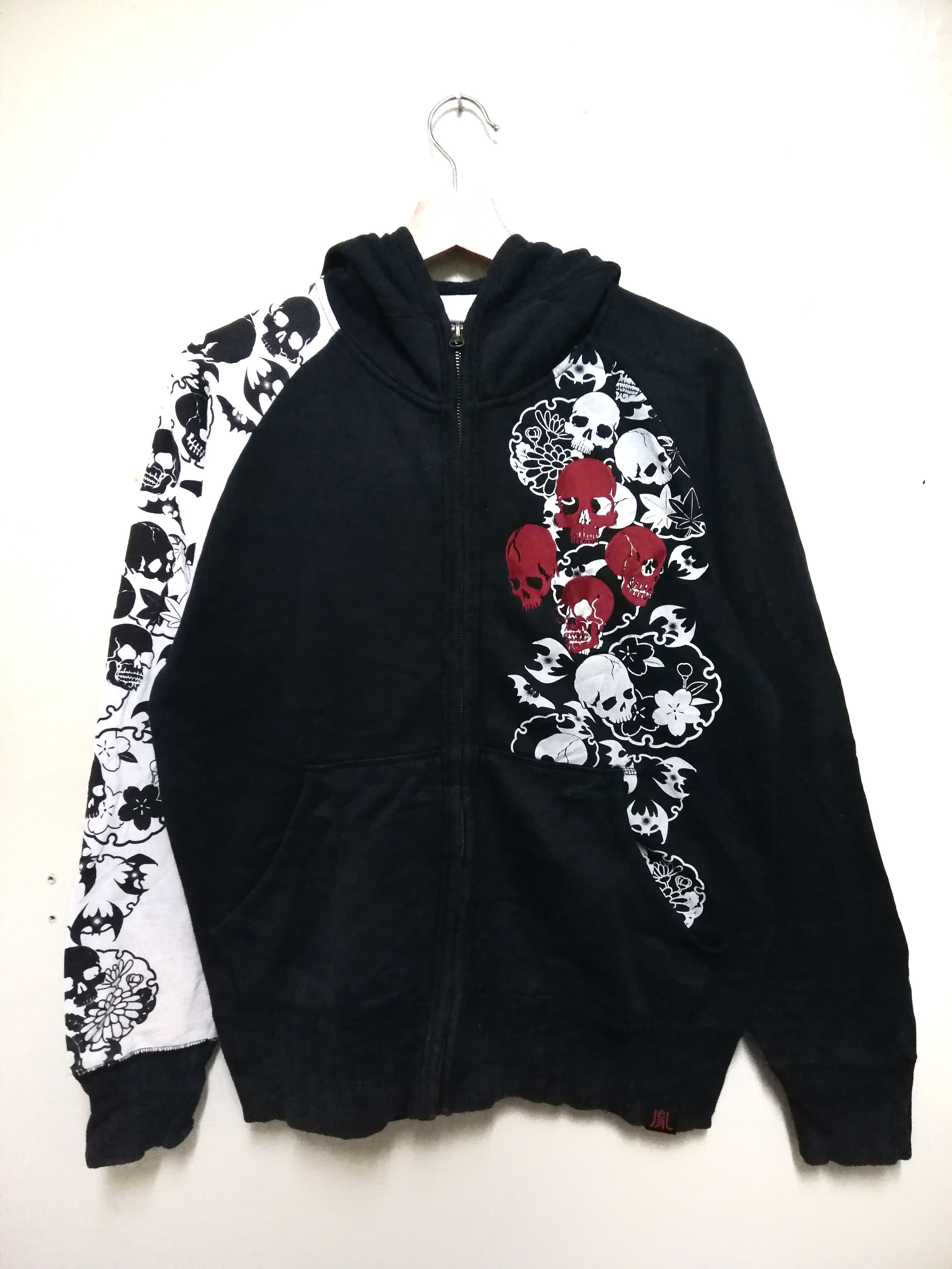 RARE!!! Japanese Brand Infinity Hoodies Skull Design B18