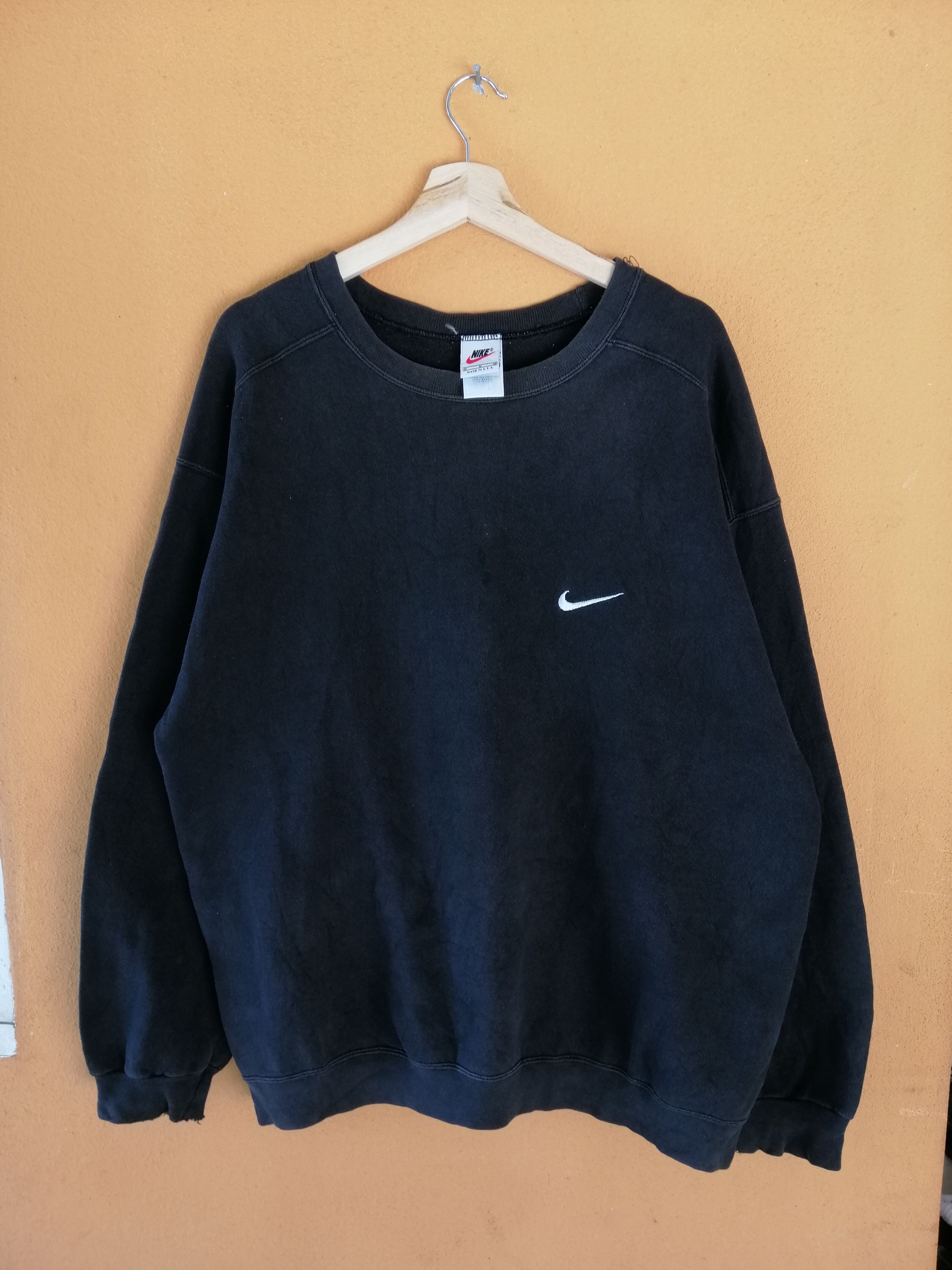 Nike Vintage Nike Small Logo Sweatshirt Made In Usa Size US L / EU 52-54 / 3 - 3 Thumbnail