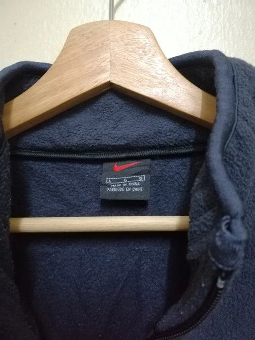 Nike Vintage Nike Fleece Jacket Embroidery Small Logo B20 Size US L / EU 52-54 / 3 - 2 Thumbnail