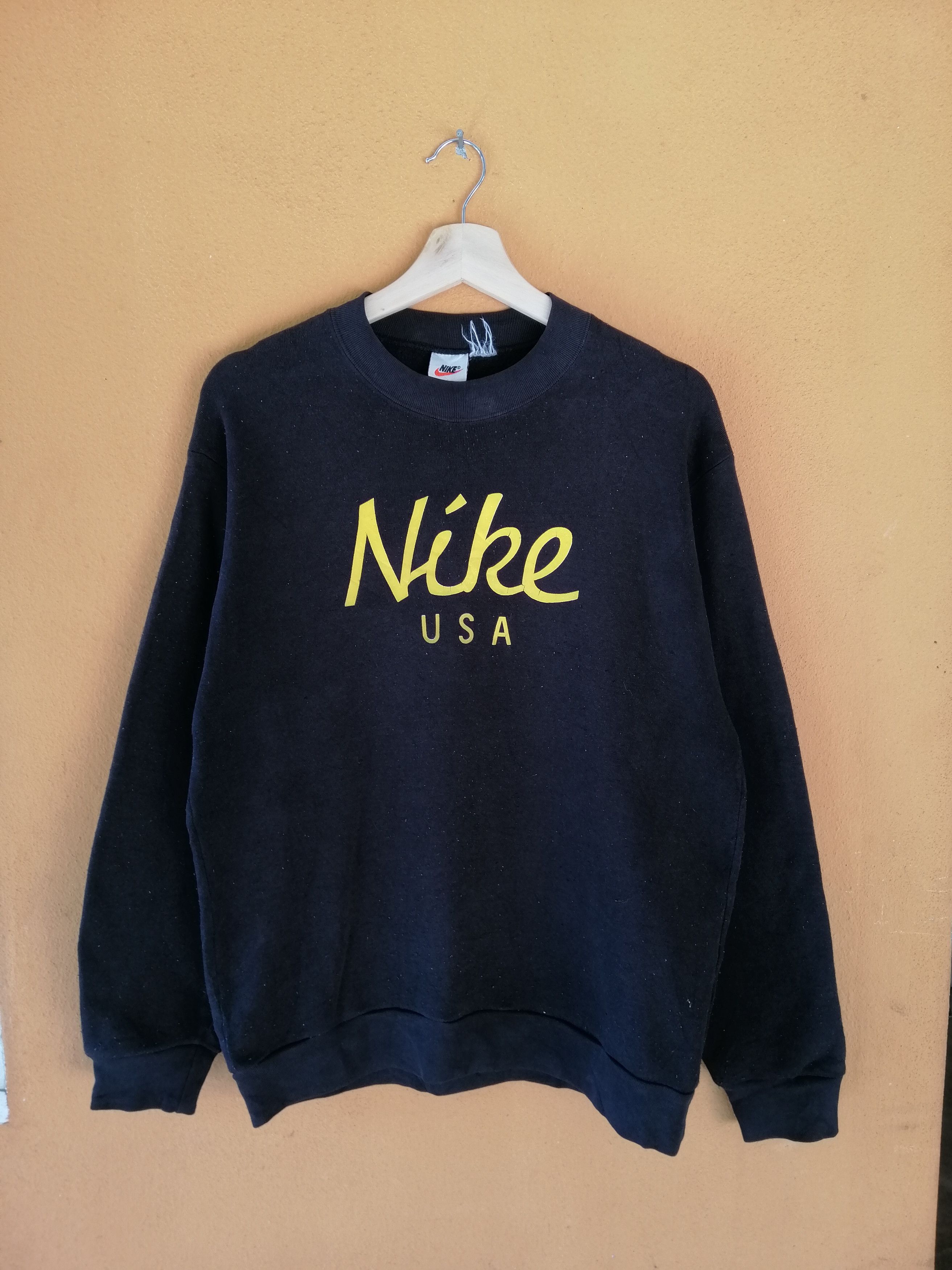 Nike × Vintage Vintage 90s Nike USA Spellout Sweatshirt Big Logo Medium Size US M / EU 48-50 / 2 - 1 Thumbnail
