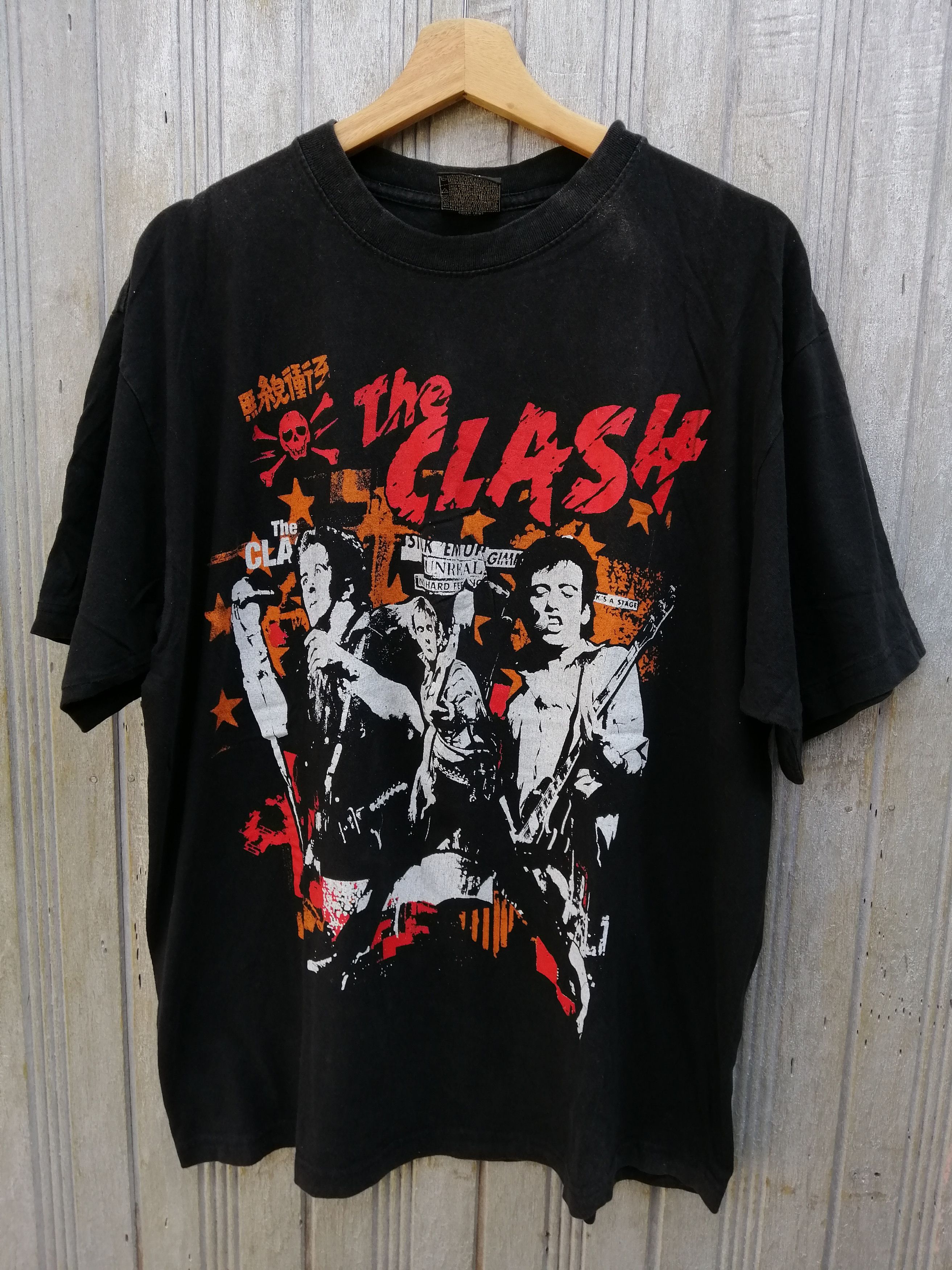 Band Tees Vintage The Clash Band Tshirts Size US L / EU 52-54 / 3 - 1 Thumbnail