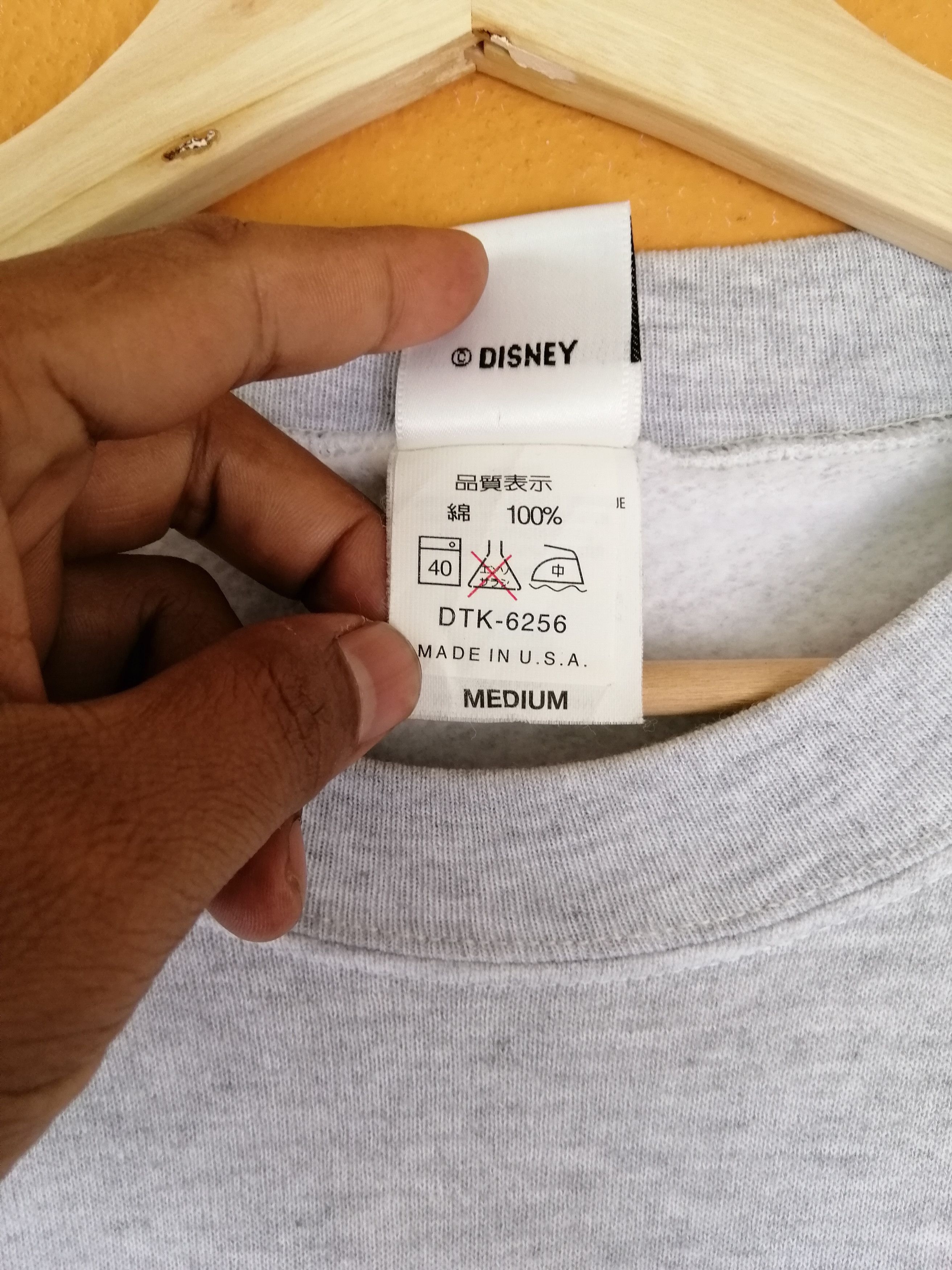 Disney × Vintage Vintage 90s Mickey Mouse Big Logo Sweatshirt B21 Size US M / EU 48-50 / 2 - 5 Thumbnail