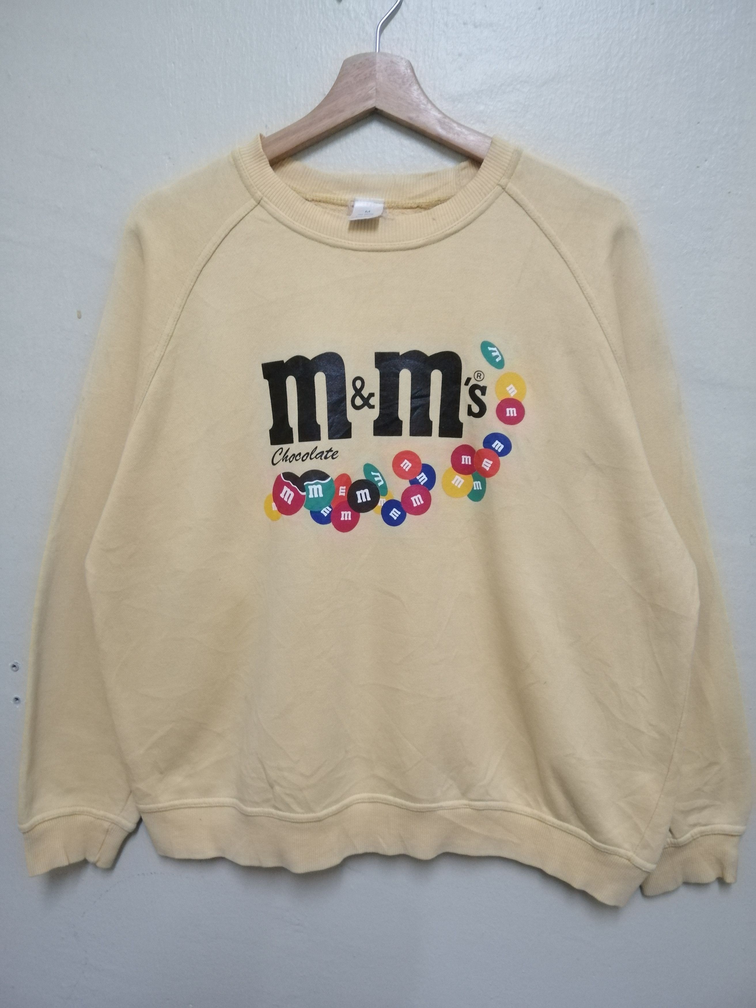 Vintage Vintage M&M Chocolate Candies Big Logo Sweatshirt B16 Size US M / EU 48-50 / 2 - 1 Thumbnail
