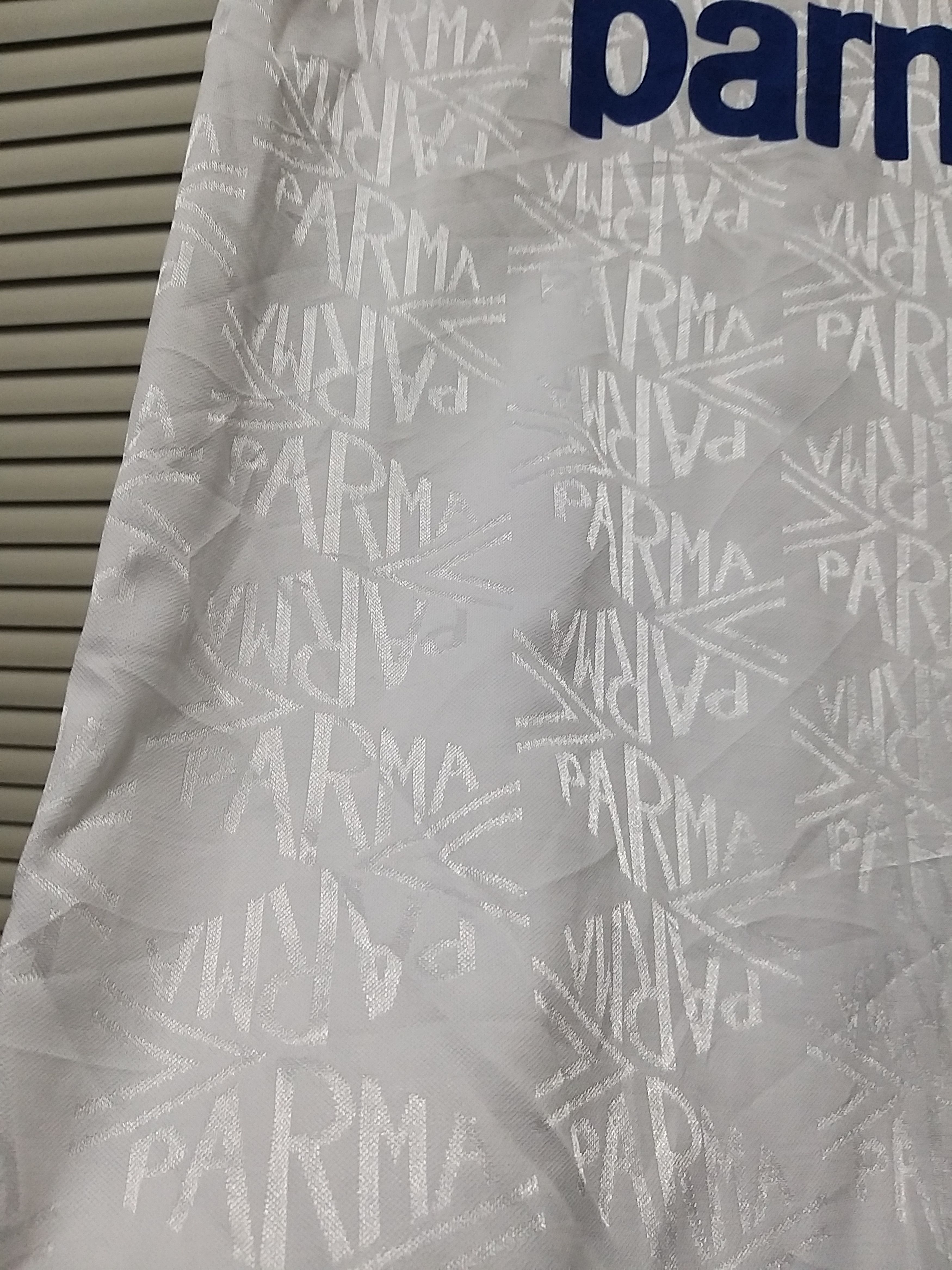 Umbro RARE🔥🔥VINTAGE 91-93 PARMA FC UMBRO PARMALAT HOME JERSEY Size US L / EU 52-54 / 3 - 6 Thumbnail