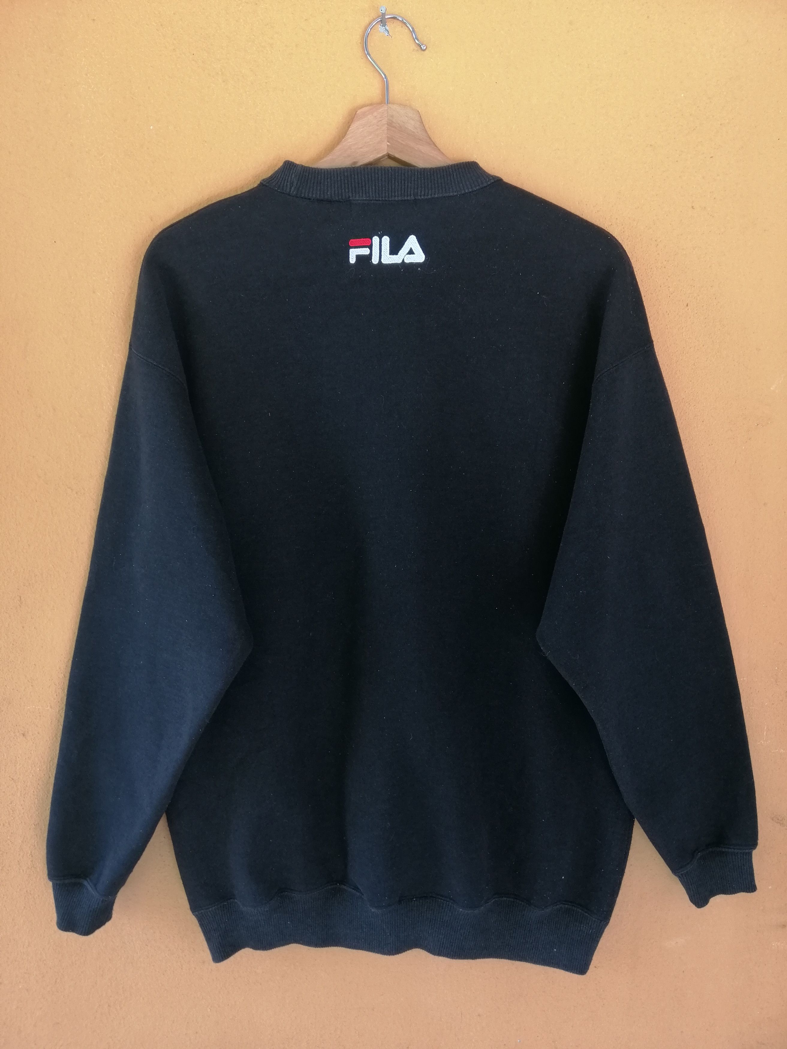 Fila Vintage 90s FILA Embroidery Big Logo Black Sweatshirt B20 Size US L / EU 52-54 / 3 - 2 Thumbnail