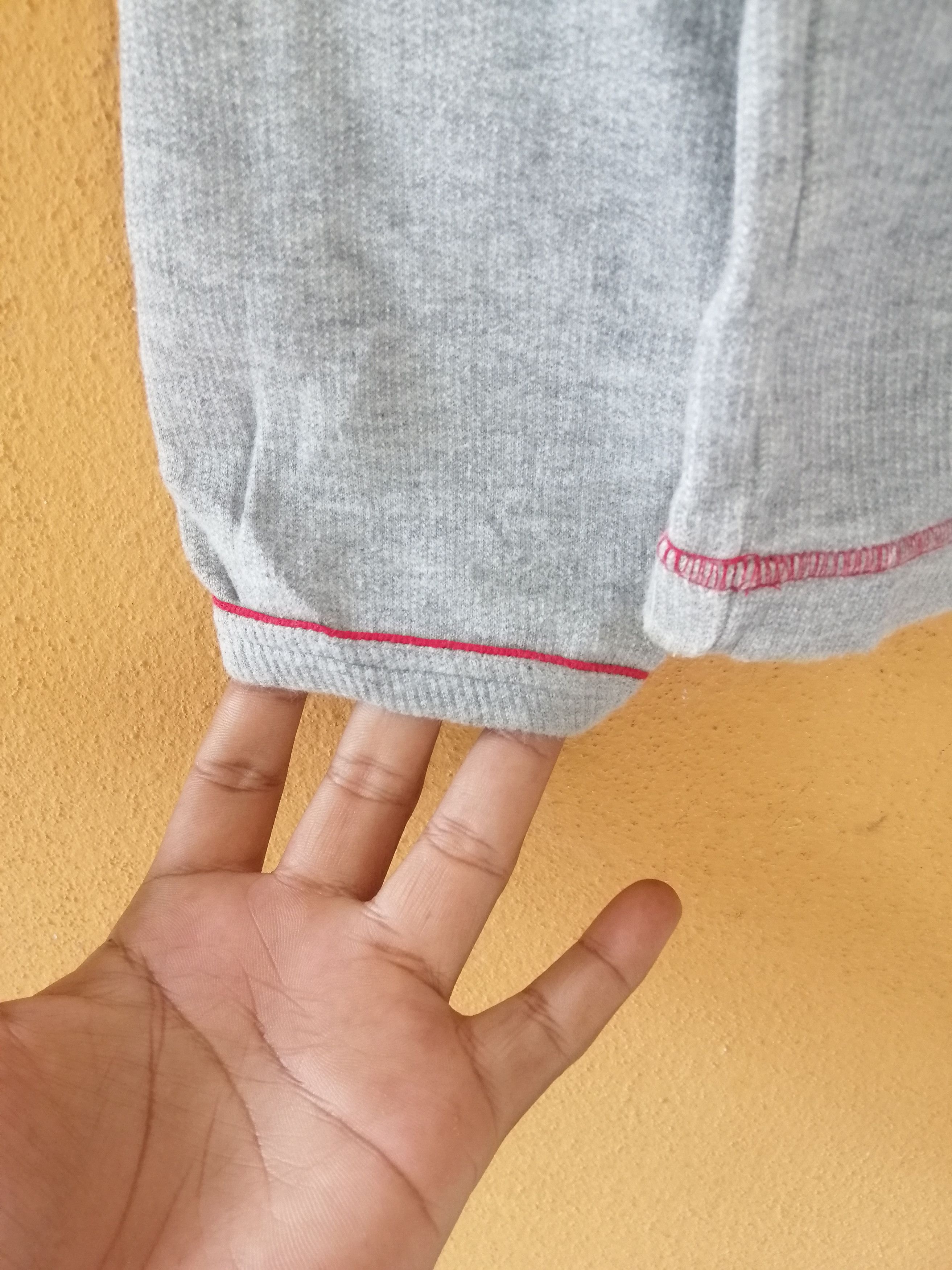 Benetton Vintage Benetton Big Logo Jumper Fullover Sweatshirt B20 Size US M / EU 48-50 / 2 - 3 Thumbnail