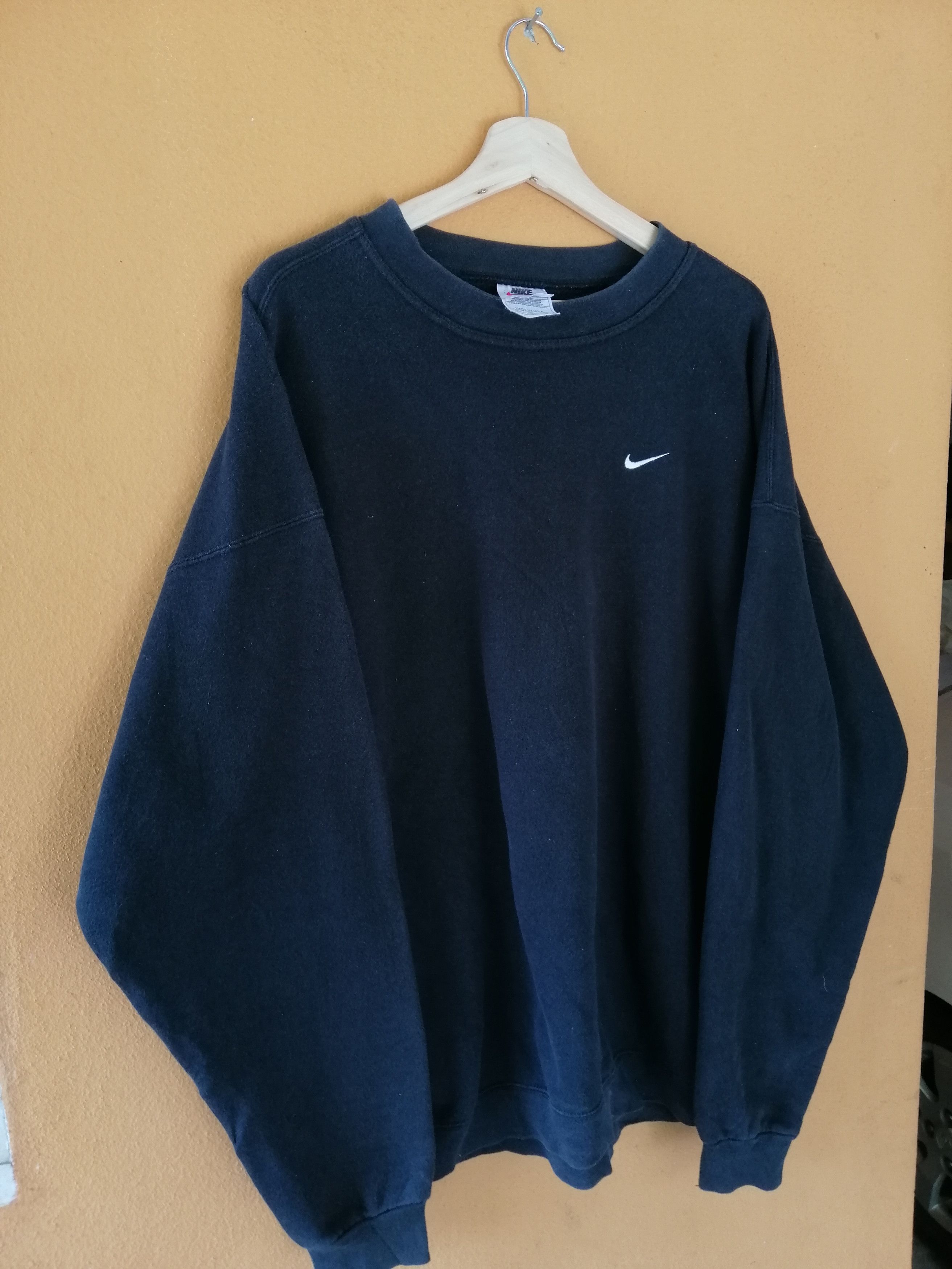 Nike Vintage 90s Nike Sweatshirt Small Logo Embroidery B21 Size US XL / EU 56 / 4 - 4 Thumbnail