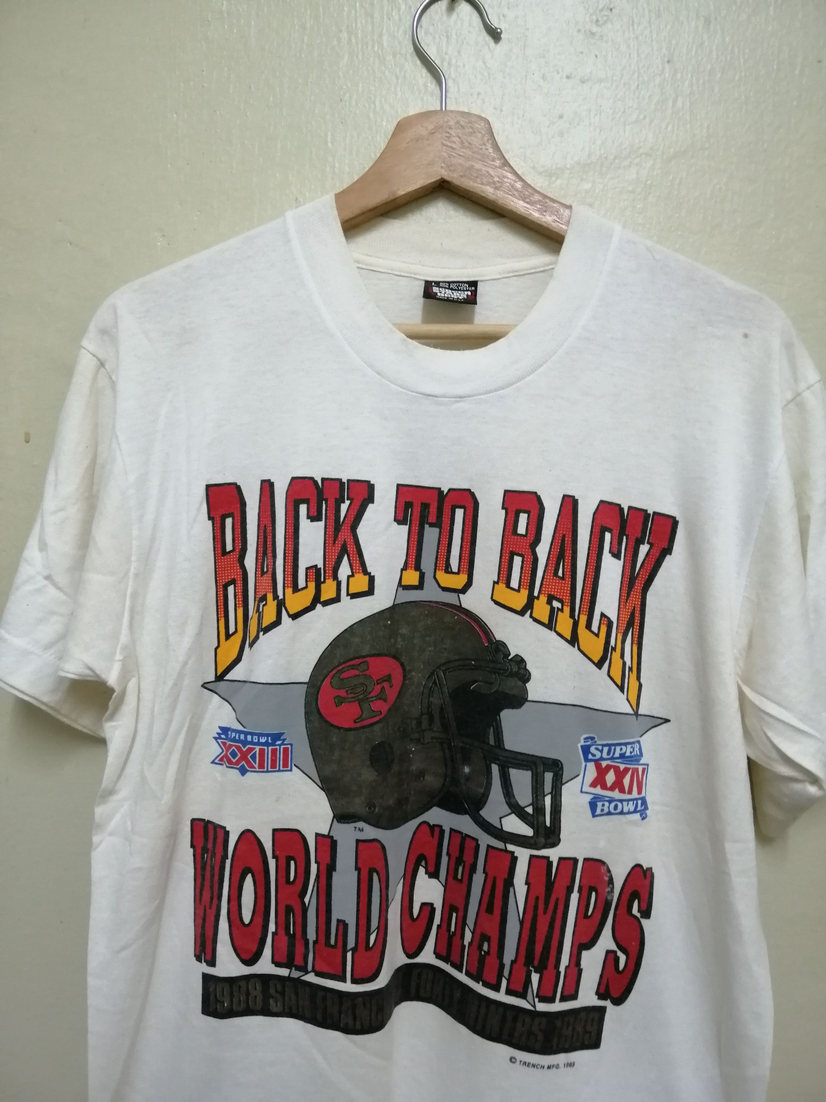NFL Vintage Super Bowl 80s Tshirt.. Back to Back World Champs Size US M / EU 48-50 / 2 - 4 Thumbnail