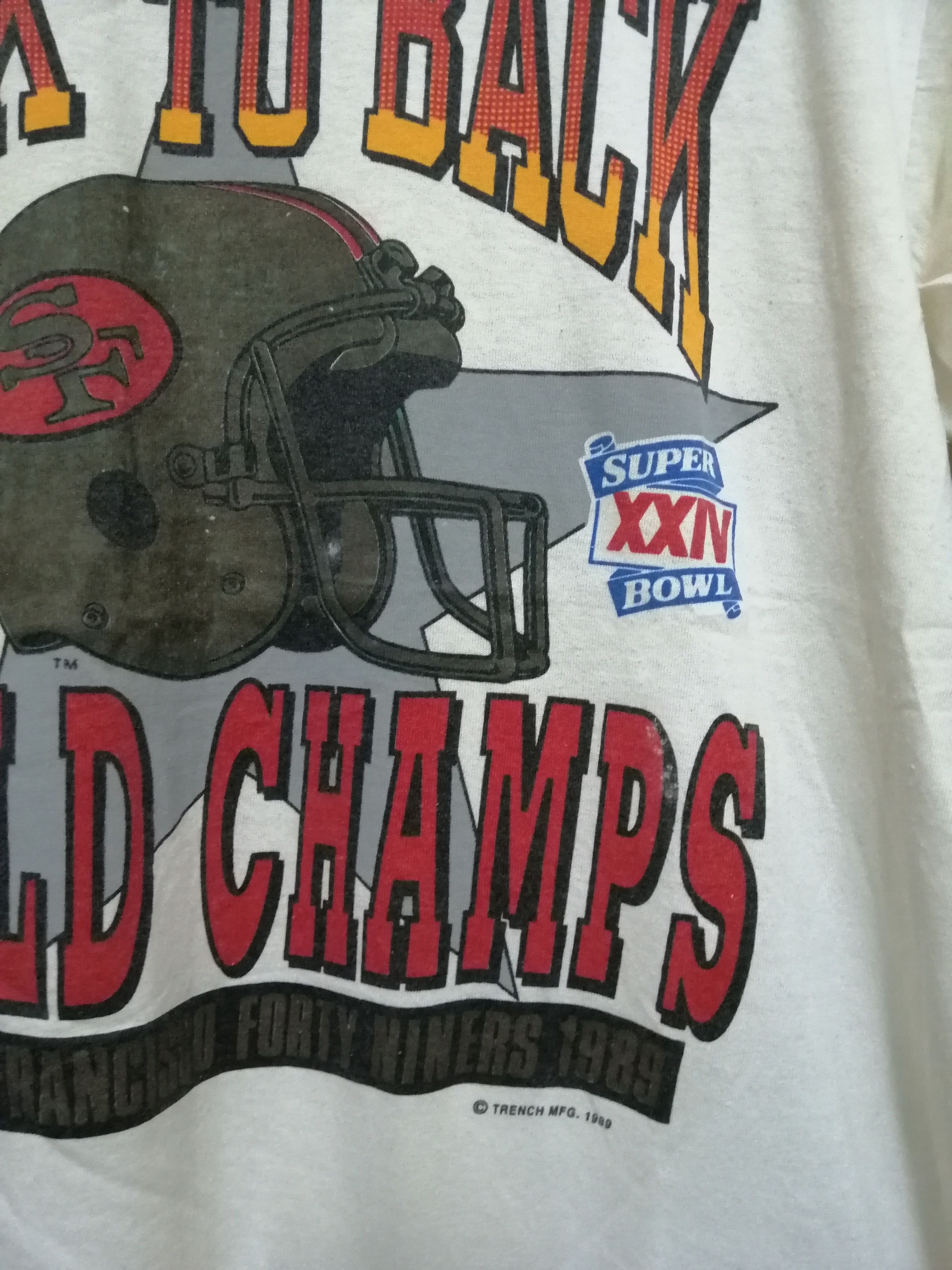 NFL Vintage Super Bowl 80s Tshirt.. Back to Back World Champs Size US M / EU 48-50 / 2 - 3 Thumbnail