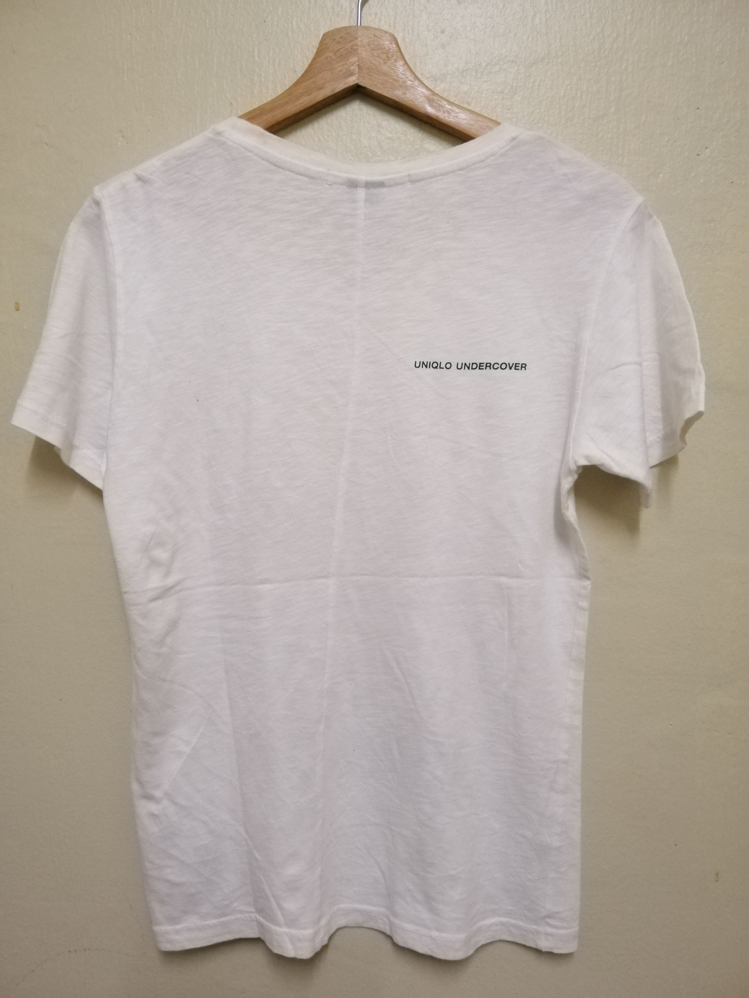 Undercover × Uniqlo Uniqlo x Undercover Snow White and the Seven Dwarfs White Size US S / EU 44-46 / 1 - 2 Thumbnail