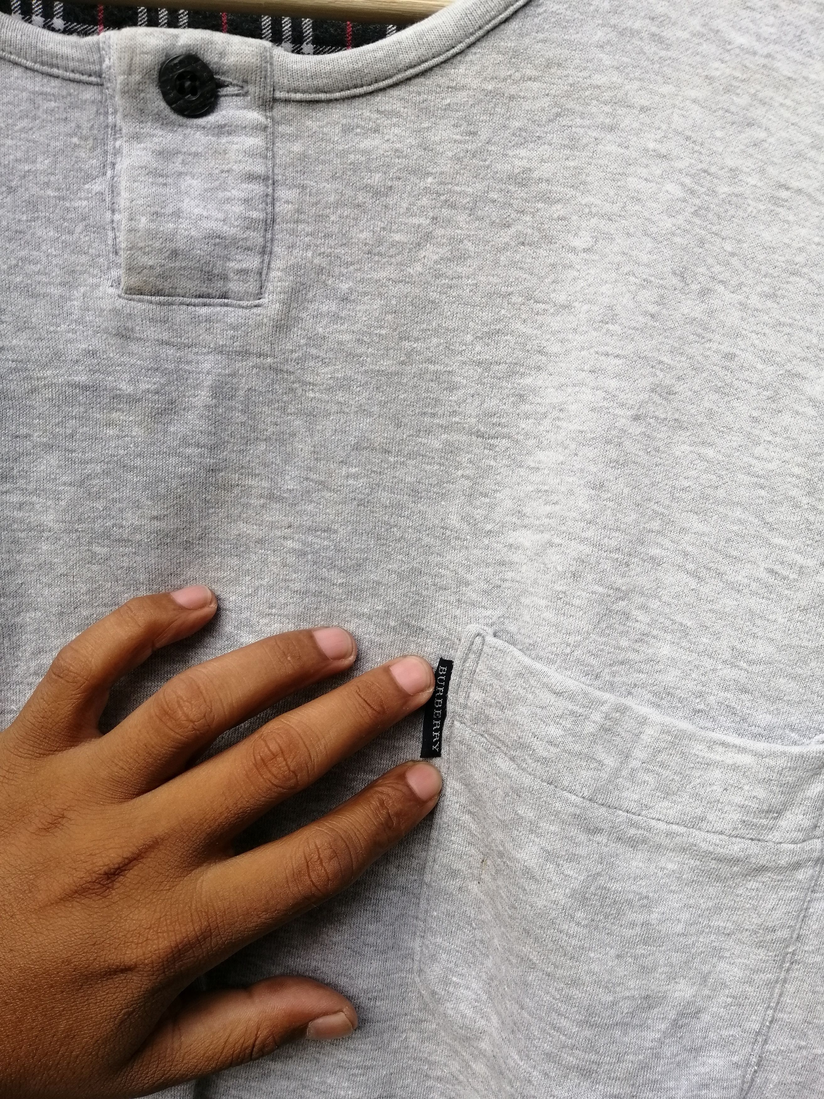 Burberry Vintage Burberry London Long Sleeve Tshirt B7 Size US L / EU 52-54 / 3 - 4 Thumbnail