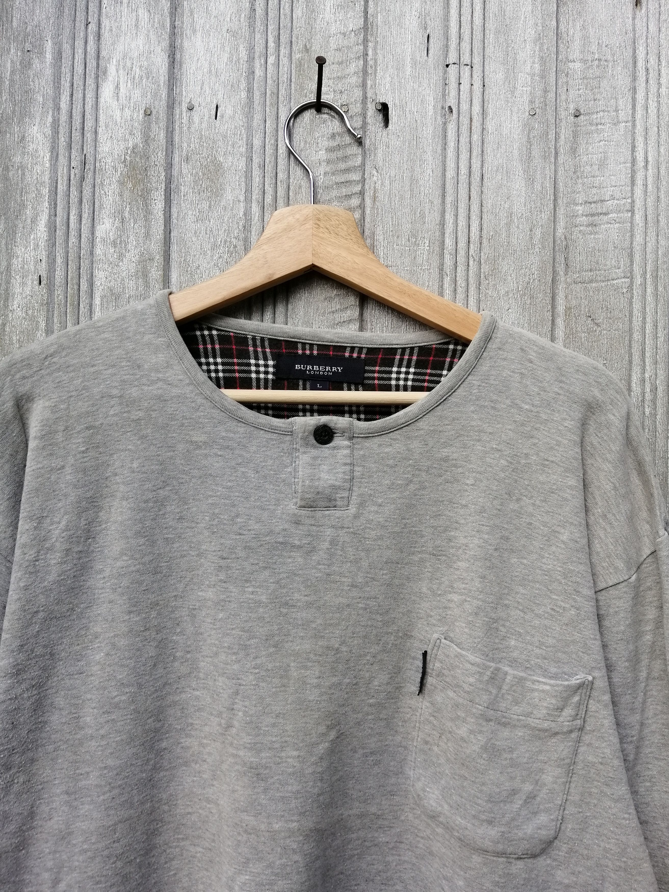 Burberry Vintage Burberry London Long Sleeve Tshirt B7 Size US L / EU 52-54 / 3 - 1 Thumbnail