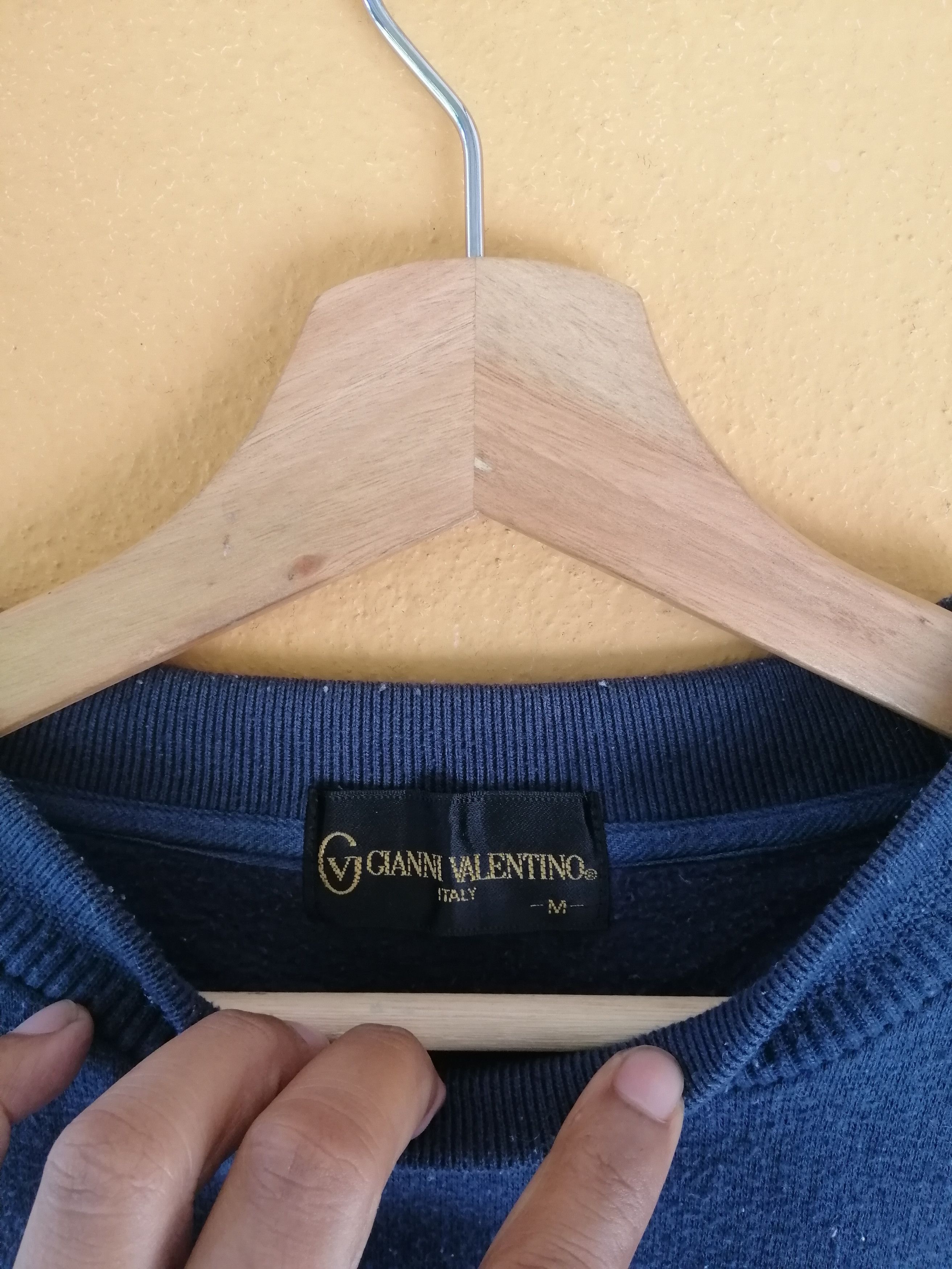 Gianni Valentino Vintage 90s Gianni Valentino Embroidery Logo Sweatshirt B1 Size US M / EU 48-50 / 2 - 6 Thumbnail