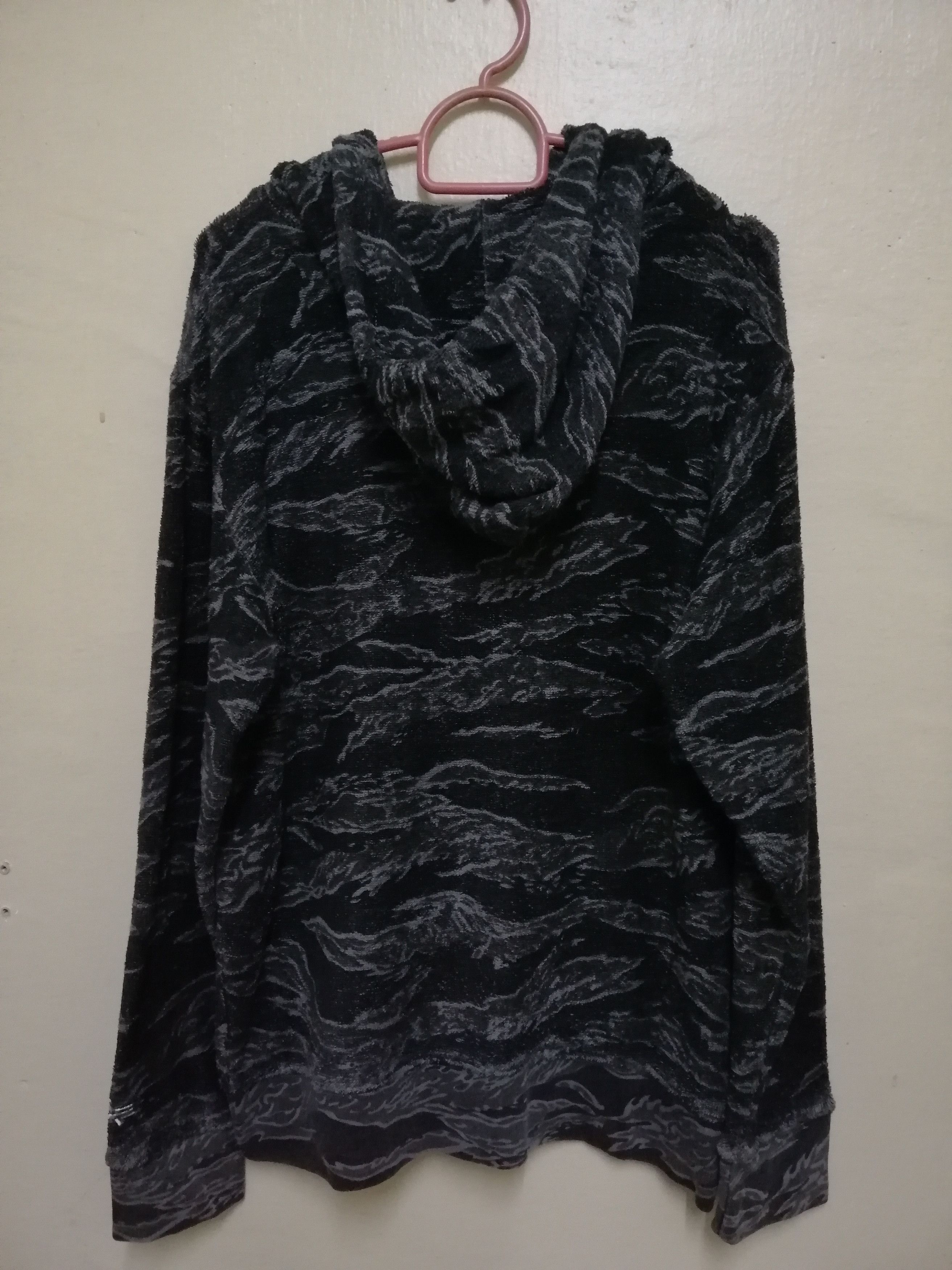 Alpha Industries Vintage Alpha Industries Camoflage Tiger Stripes Hoodie B25 Size US M / EU 48-50 / 2 - 7 Thumbnail
