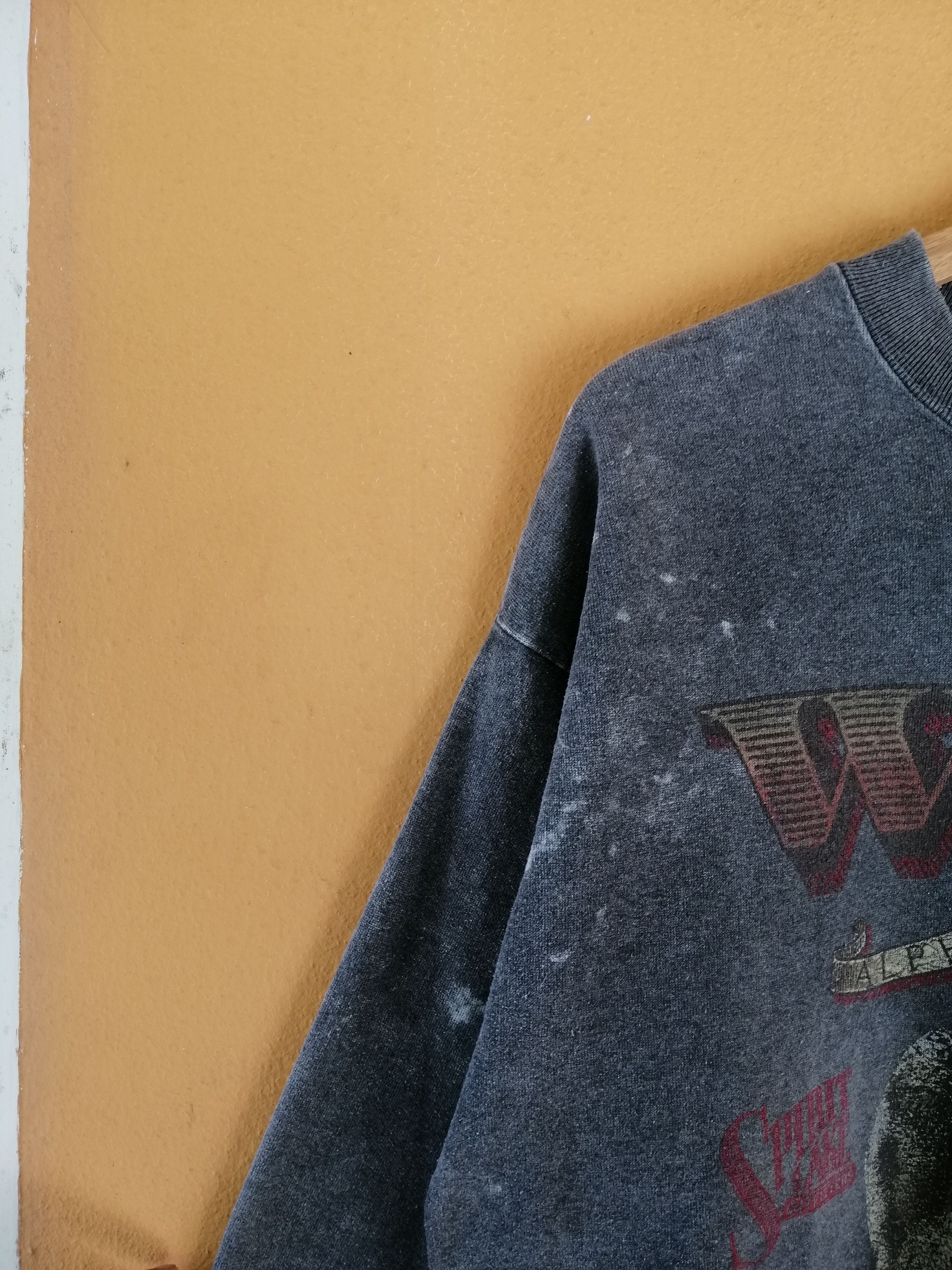 LONE WOLF Vintage 90s Wolf Sweatshirt Animal All Over Print B1 Size US M / EU 48-50 / 2 - 5 Thumbnail
