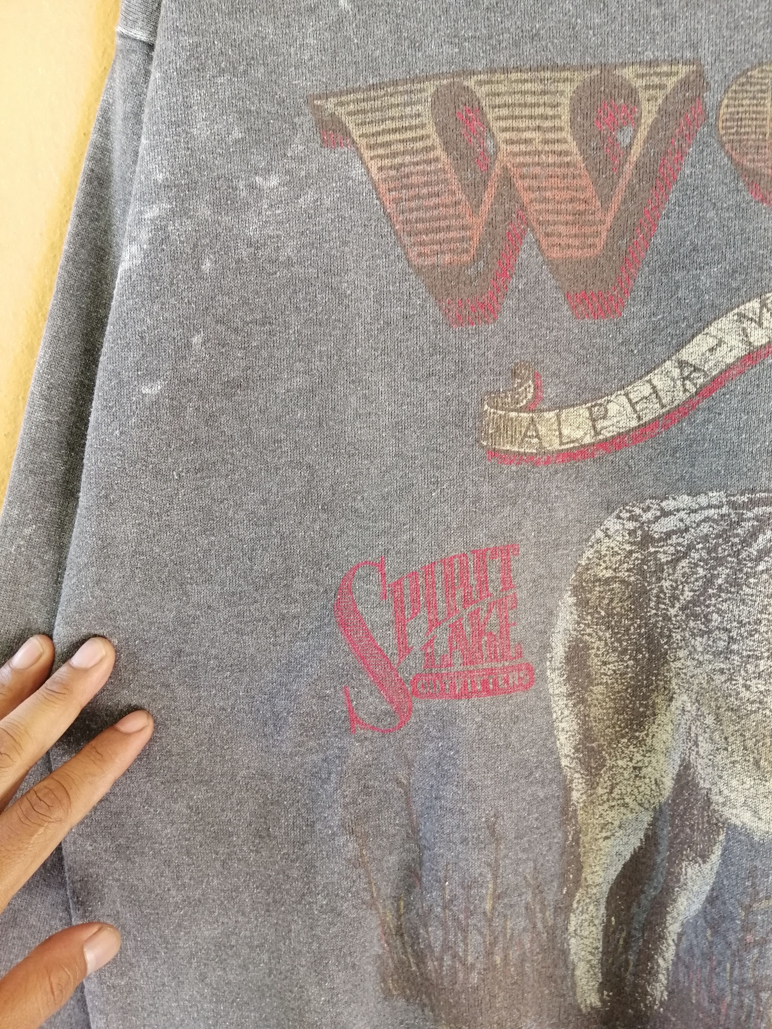 LONE WOLF Vintage 90s Wolf Sweatshirt Animal All Over Print B1 Size US M / EU 48-50 / 2 - 9 Thumbnail